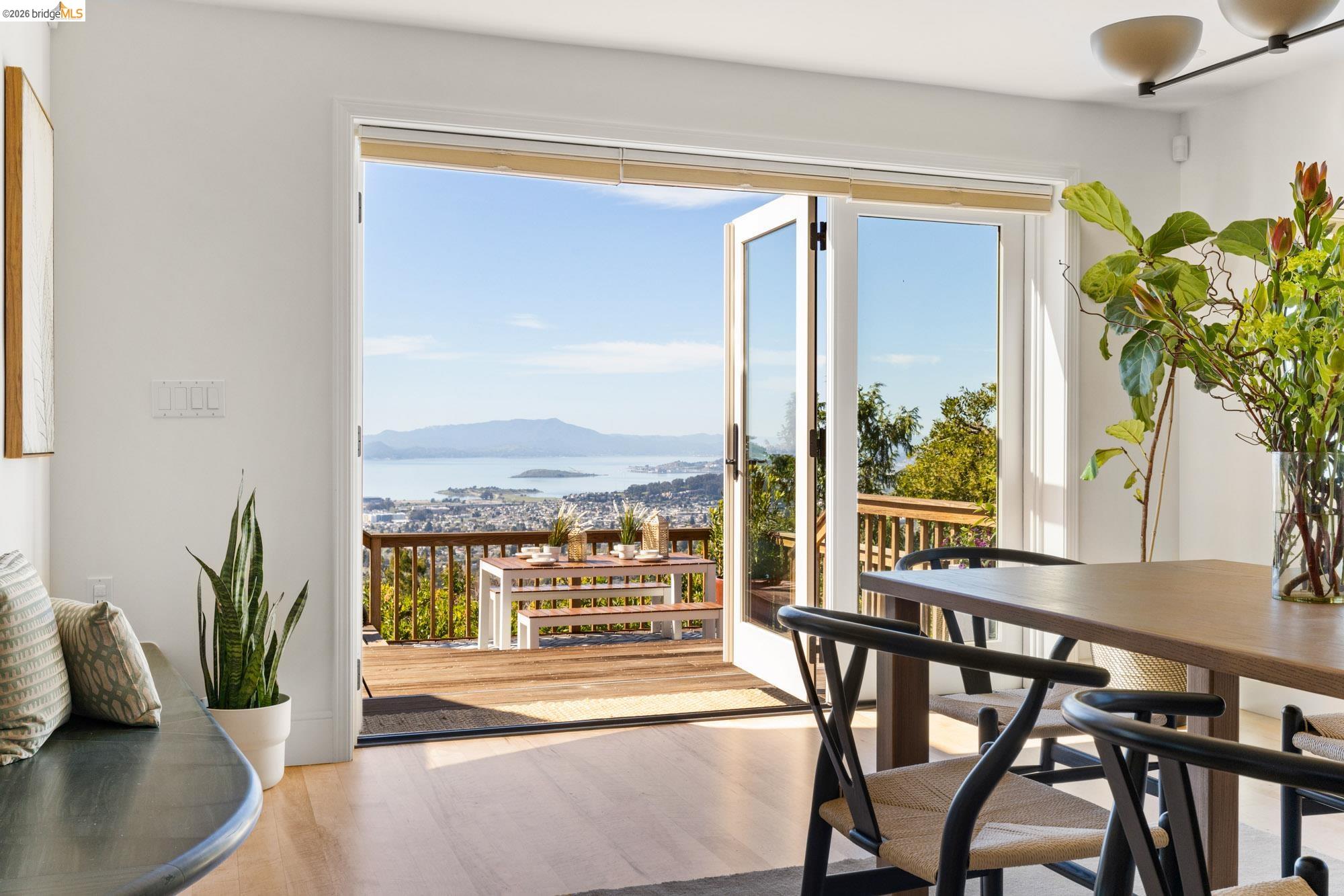 2893 Buena Vista Way