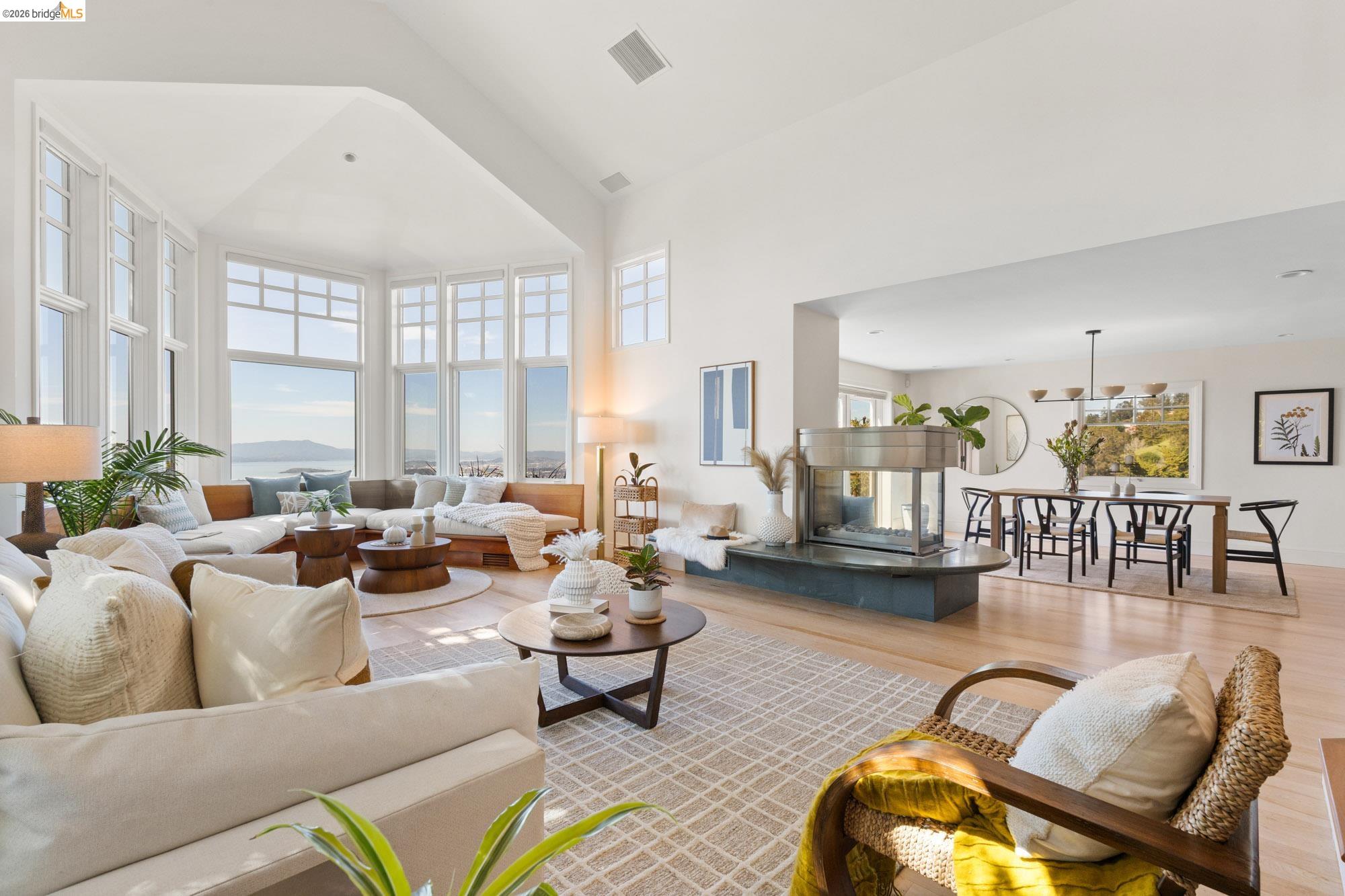 2893 Buena Vista Way