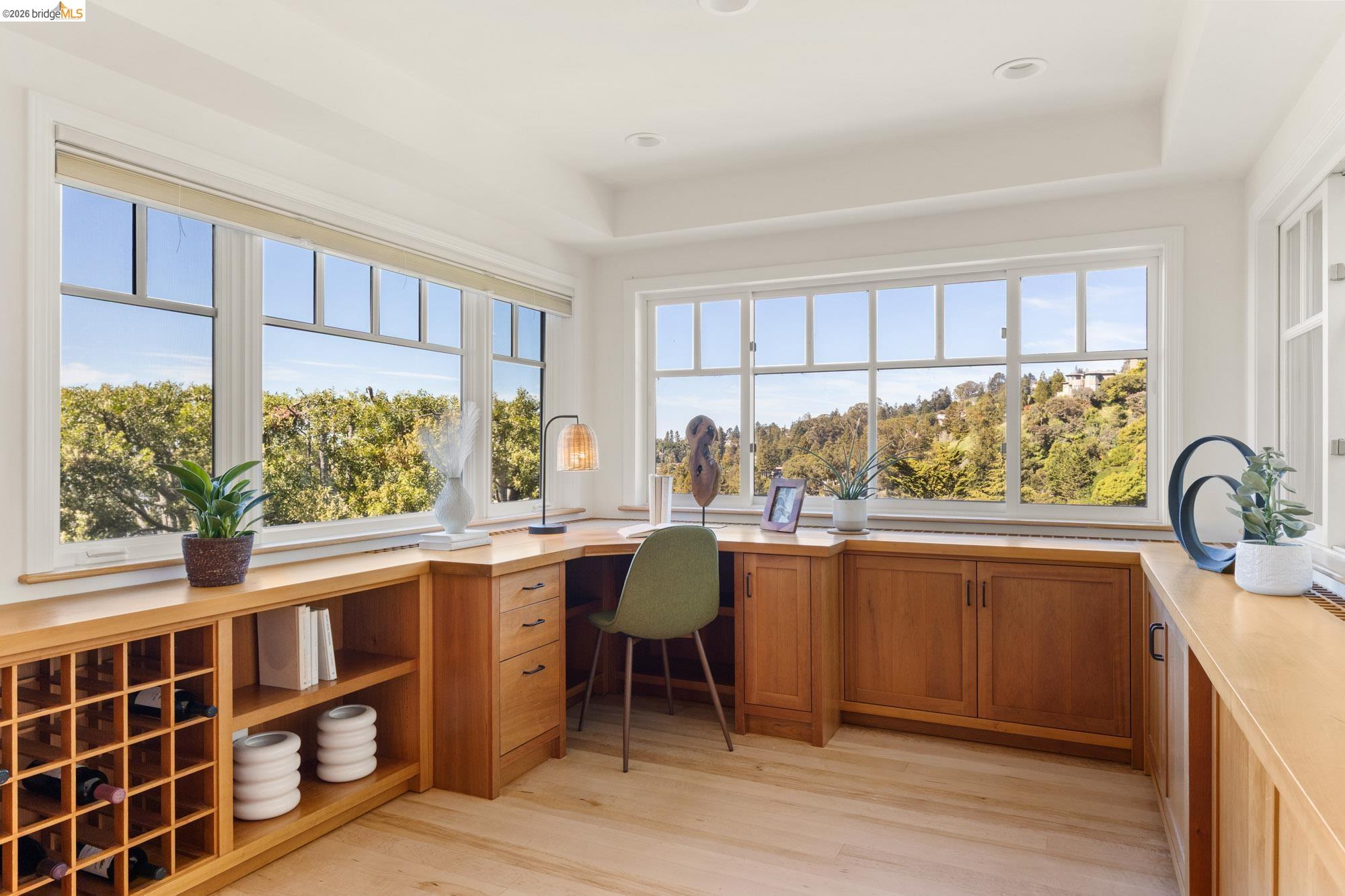 2893 Buena Vista Way