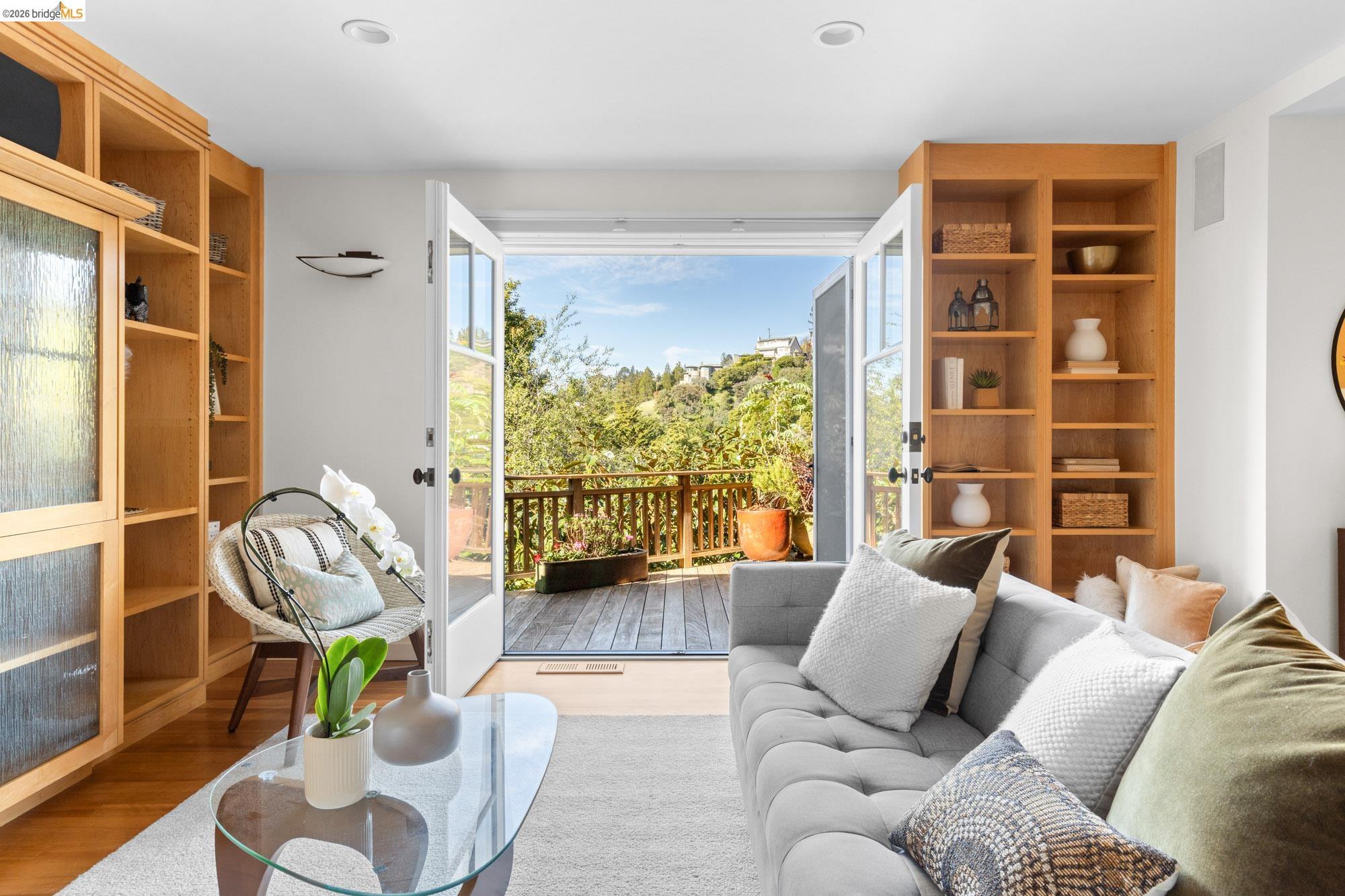 2893 Buena Vista Way