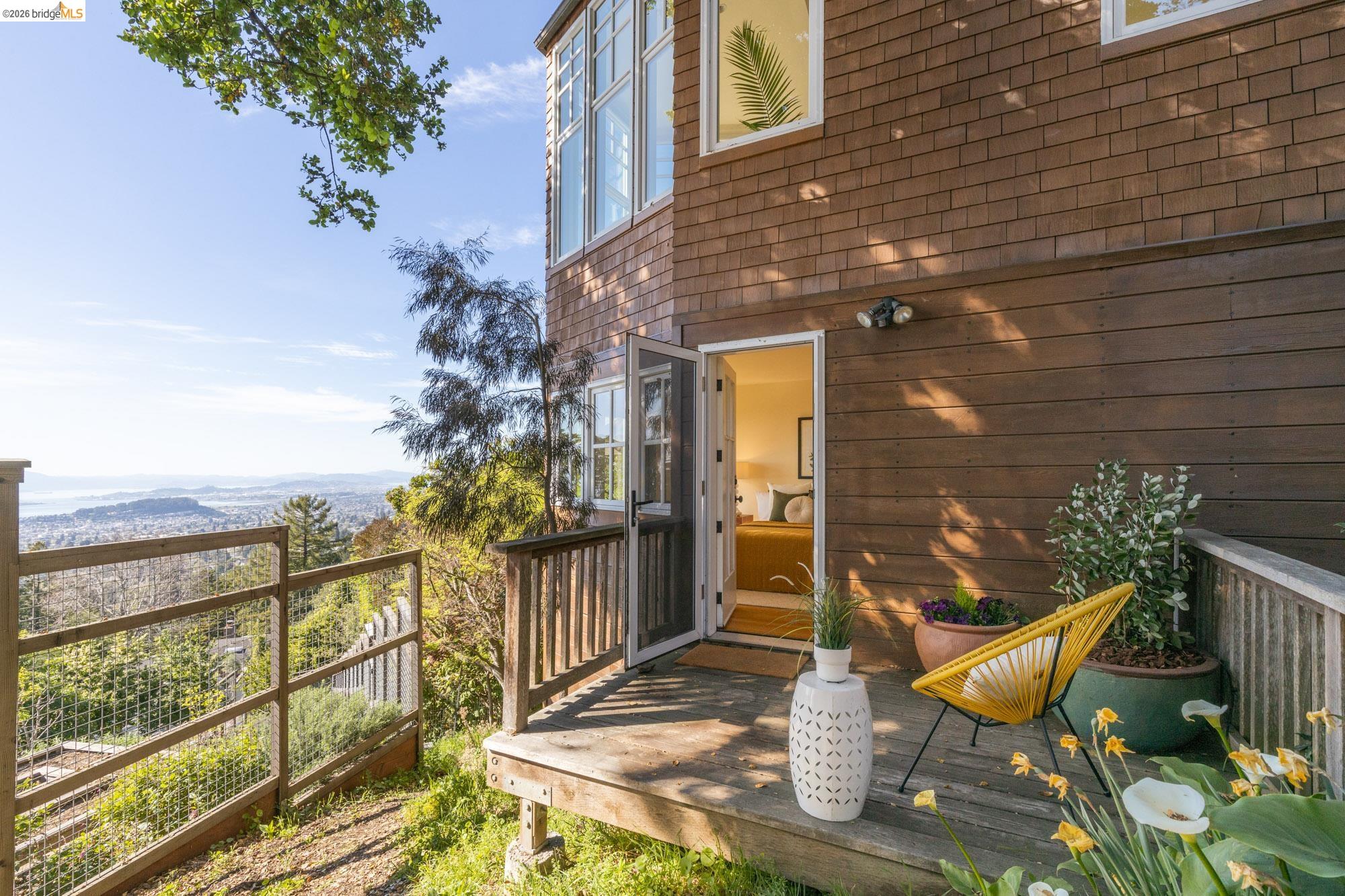 2893 Buena Vista Way