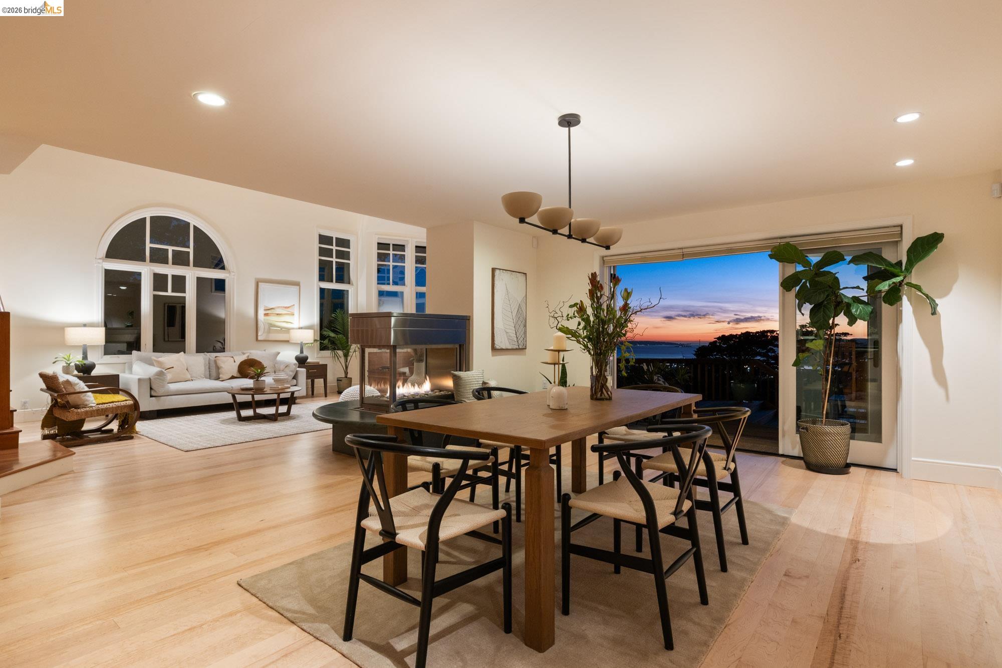 2893 Buena Vista Way