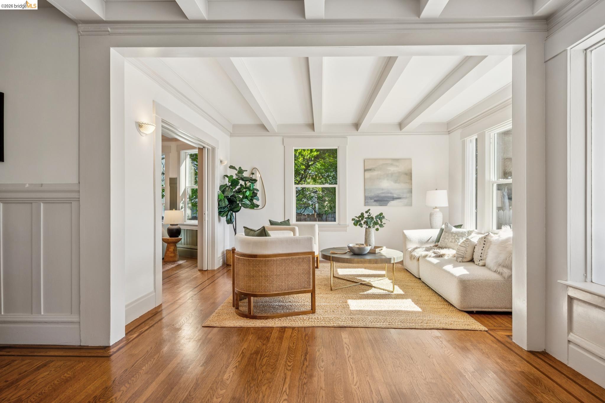 1138 Bella Vista Ave