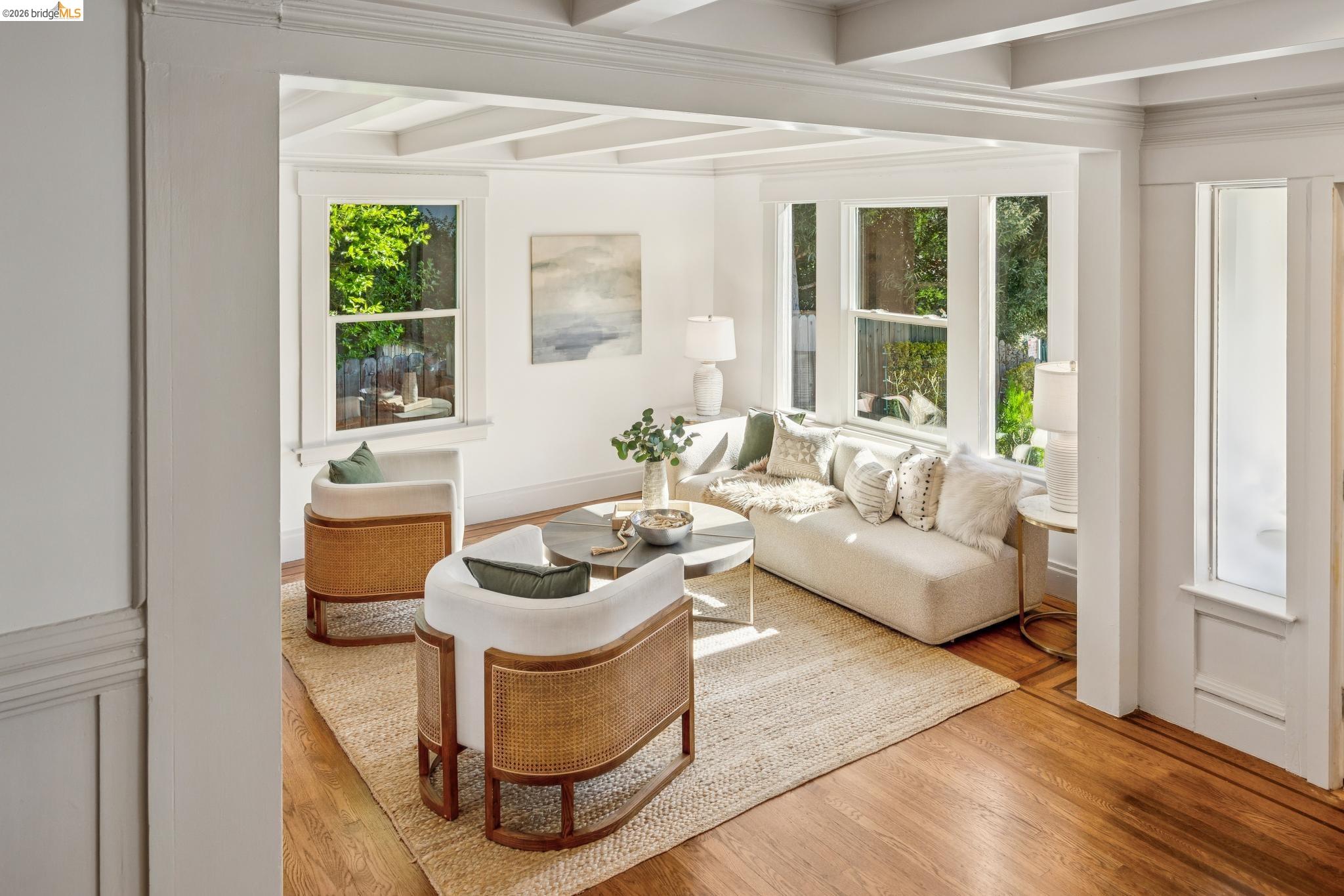 1138 Bella Vista Ave