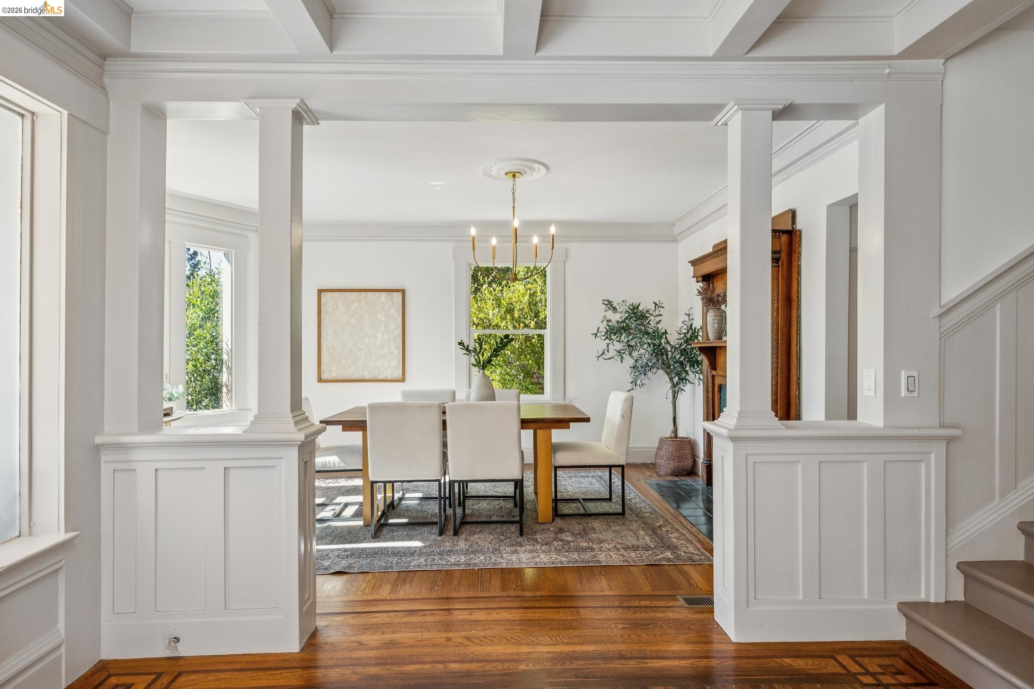 1138 Bella Vista Ave