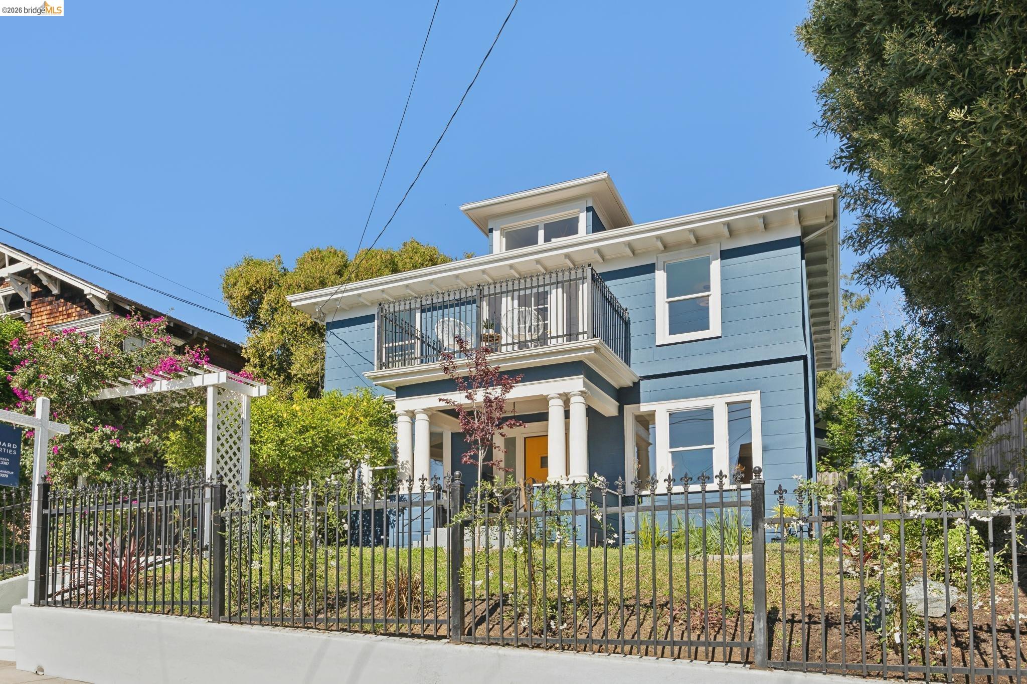 1138 Bella Vista Ave