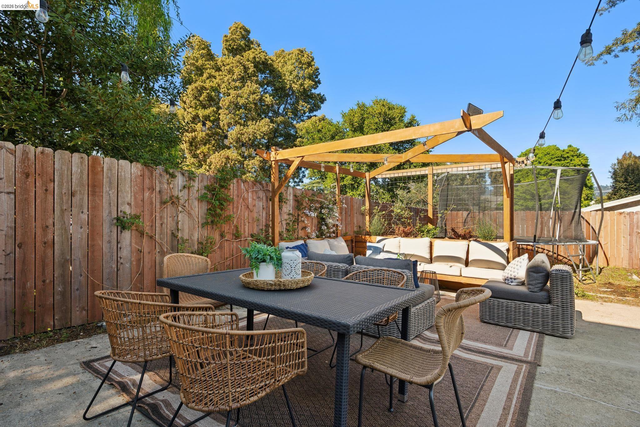 1138 Bella Vista Ave