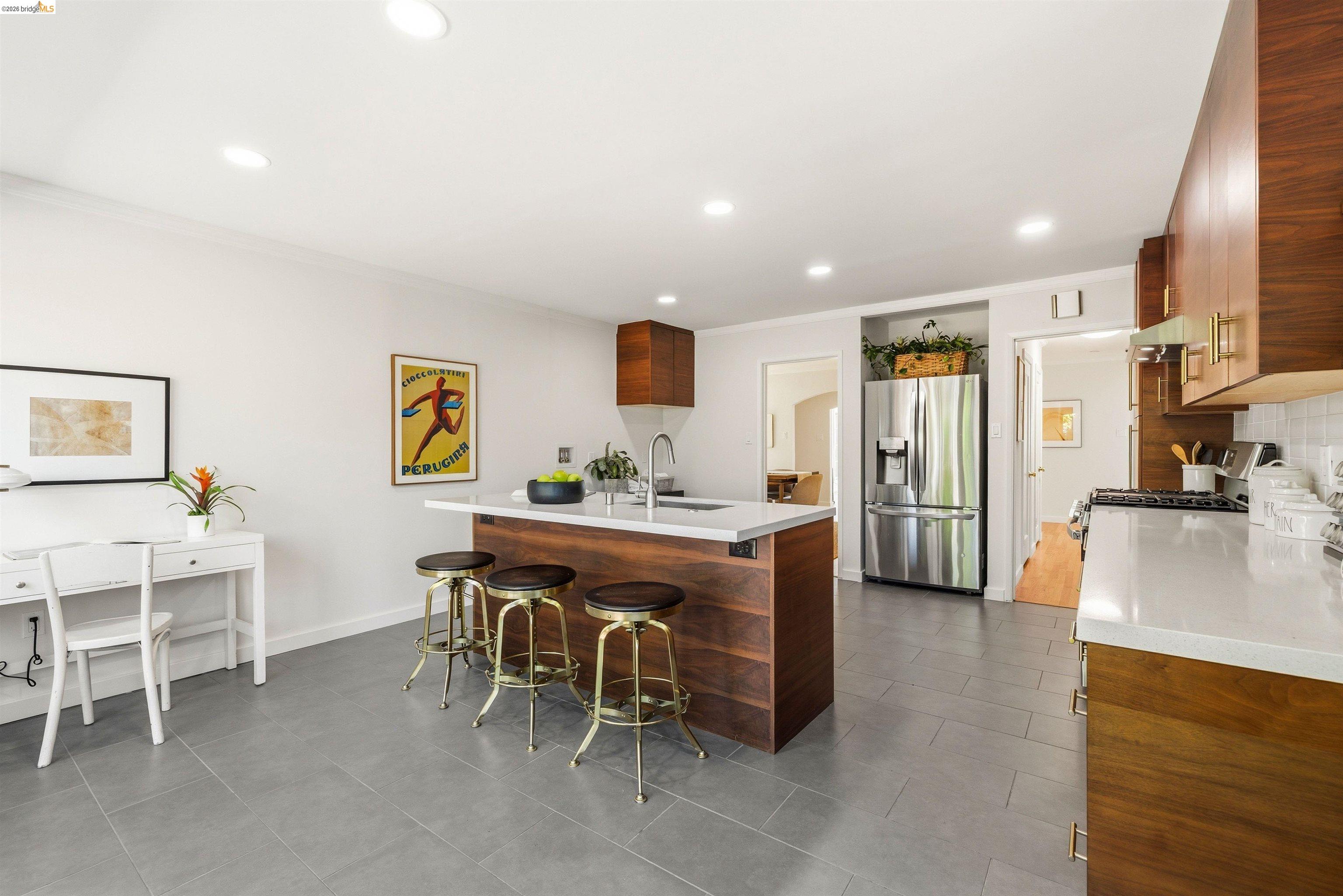 4484 Tulip Ave