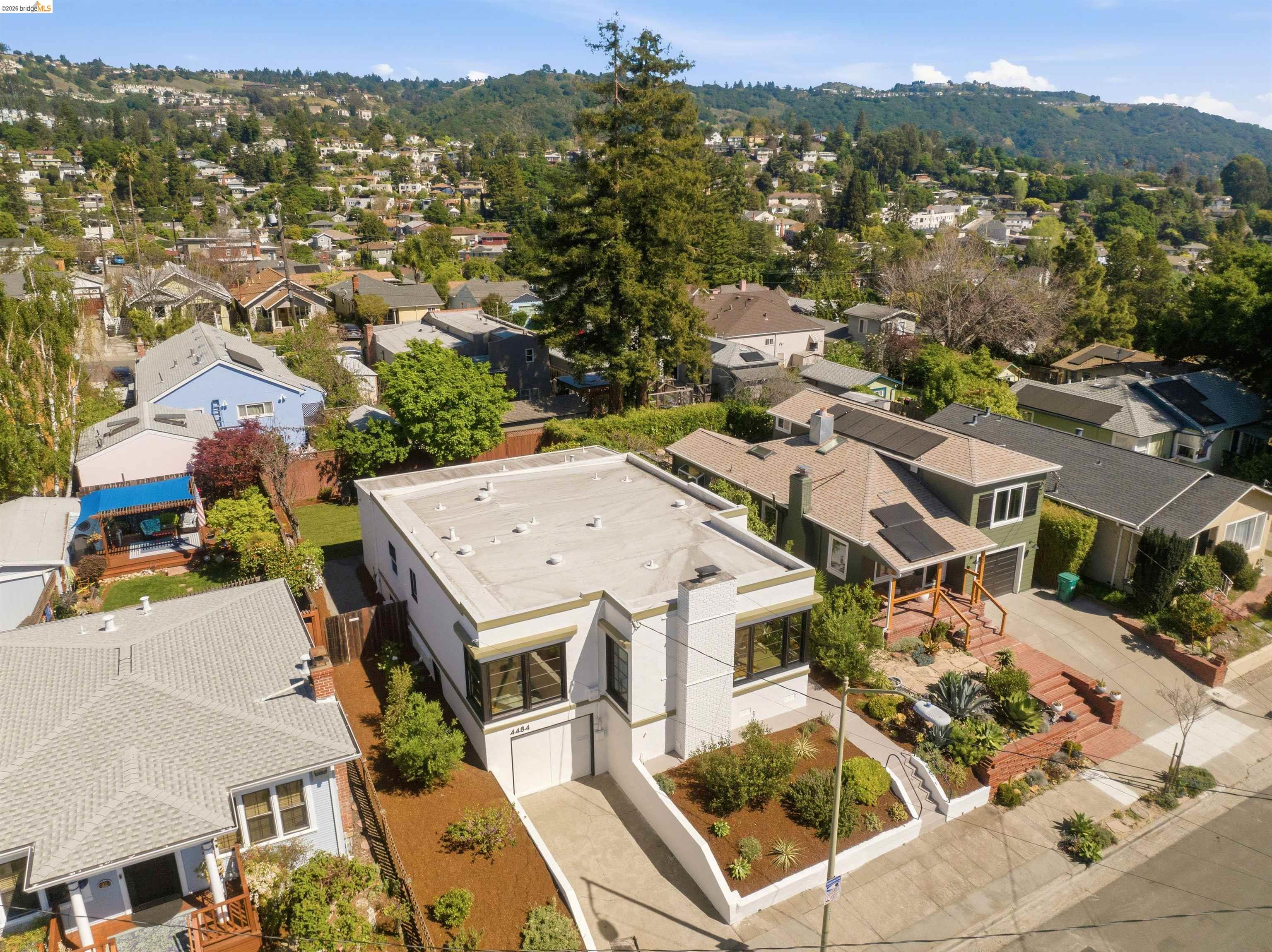 4484 Tulip Ave