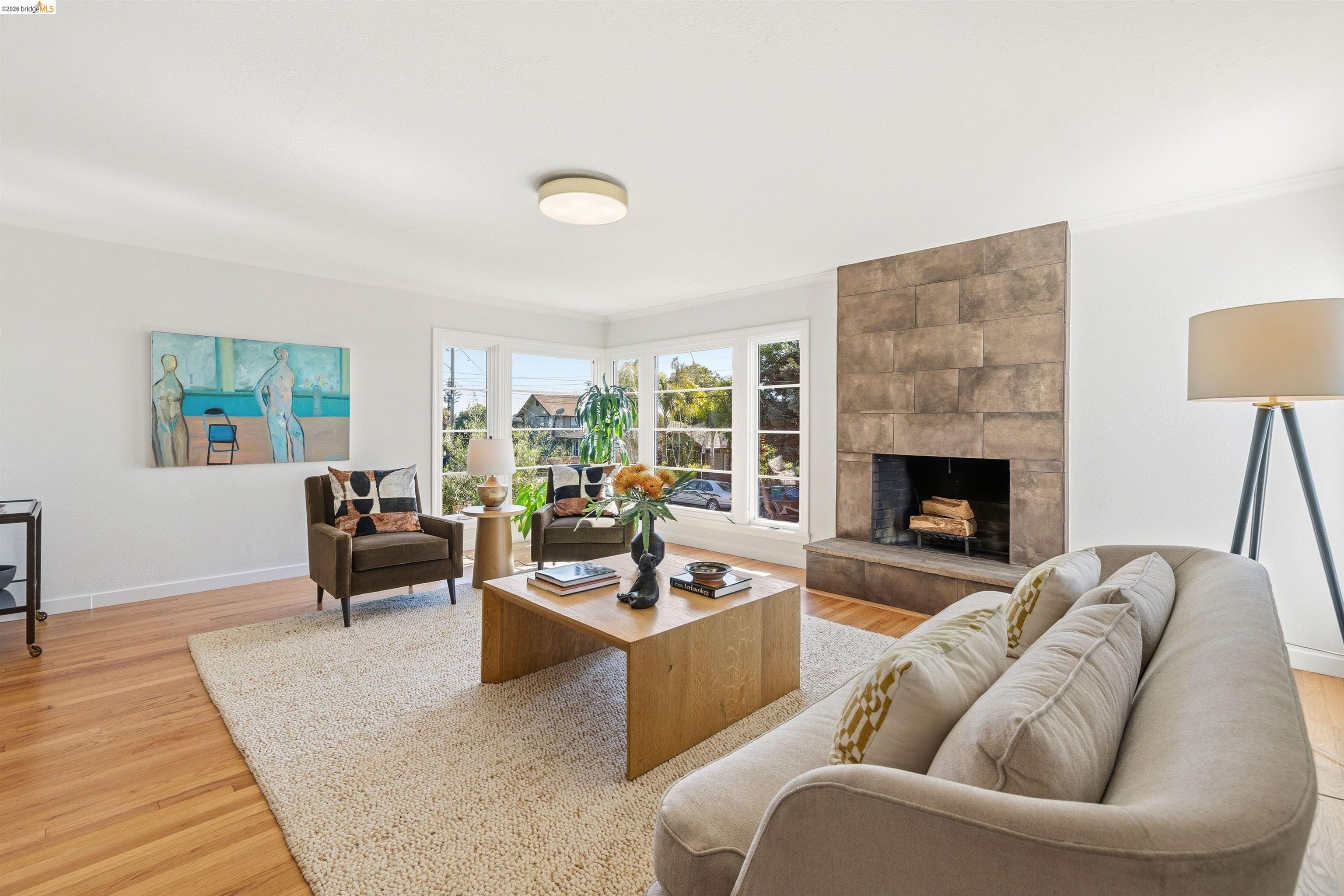 4484 Tulip Ave