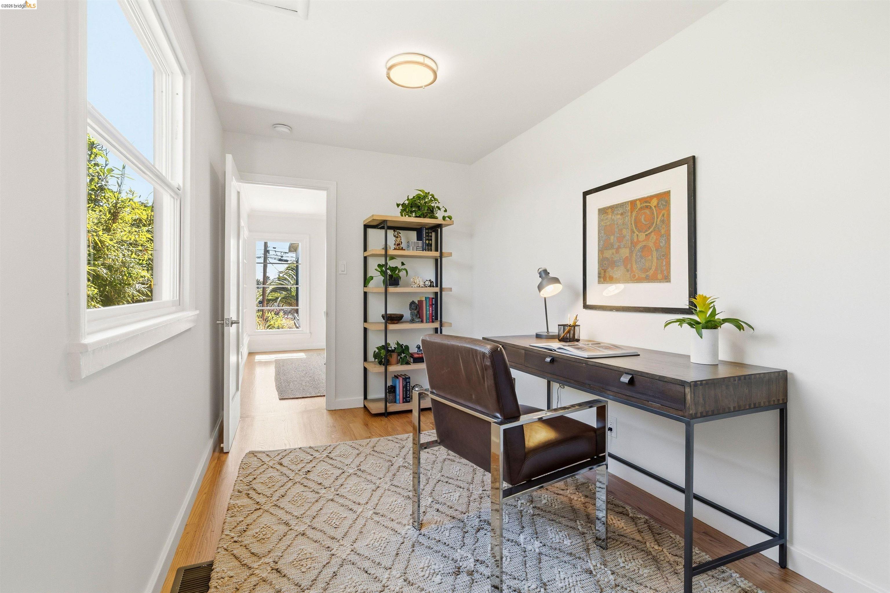 4484 Tulip Ave