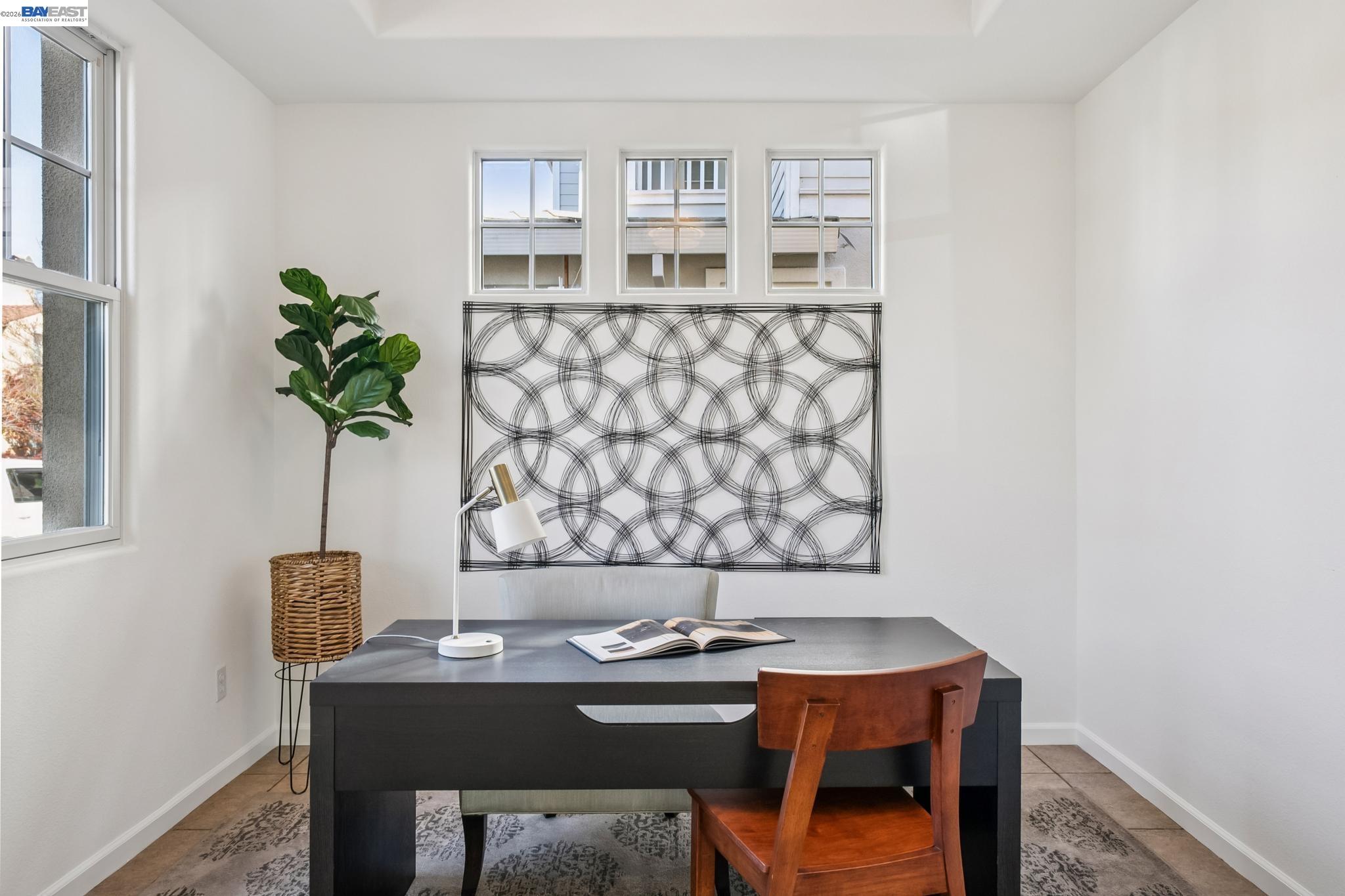 220 Hollister Avenue