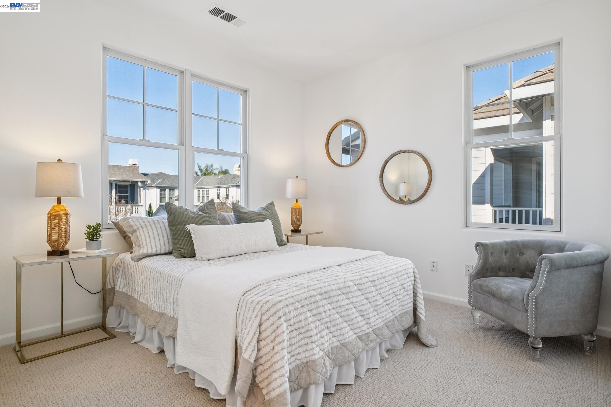 220 Hollister Avenue