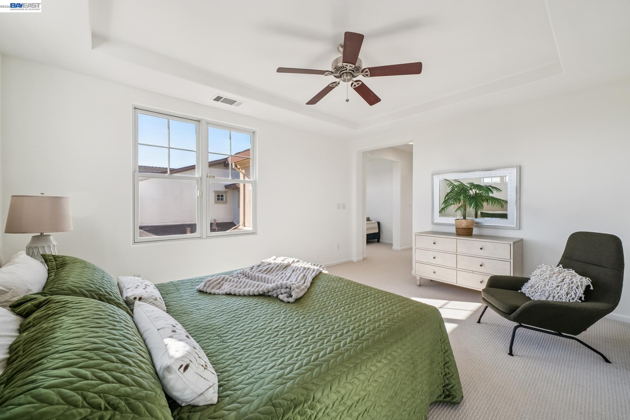 220 Hollister Avenue