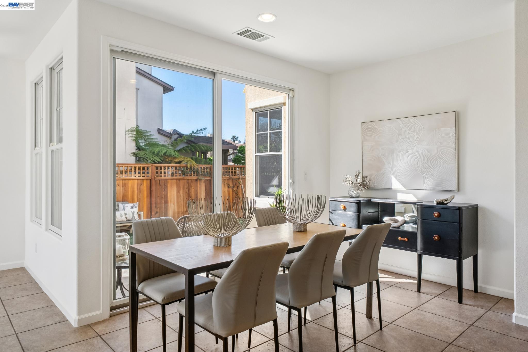 220 Hollister Avenue