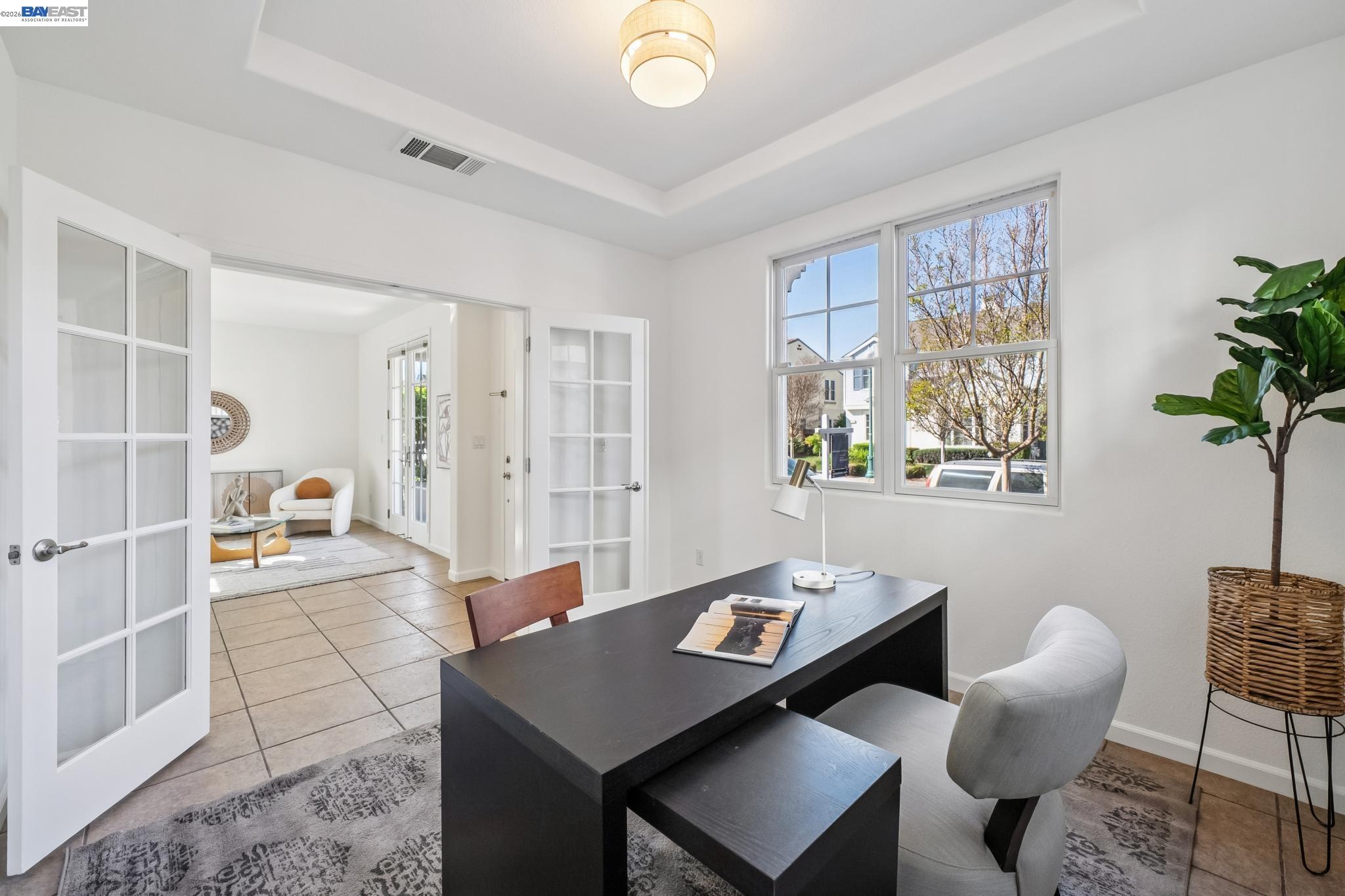 220 Hollister Avenue