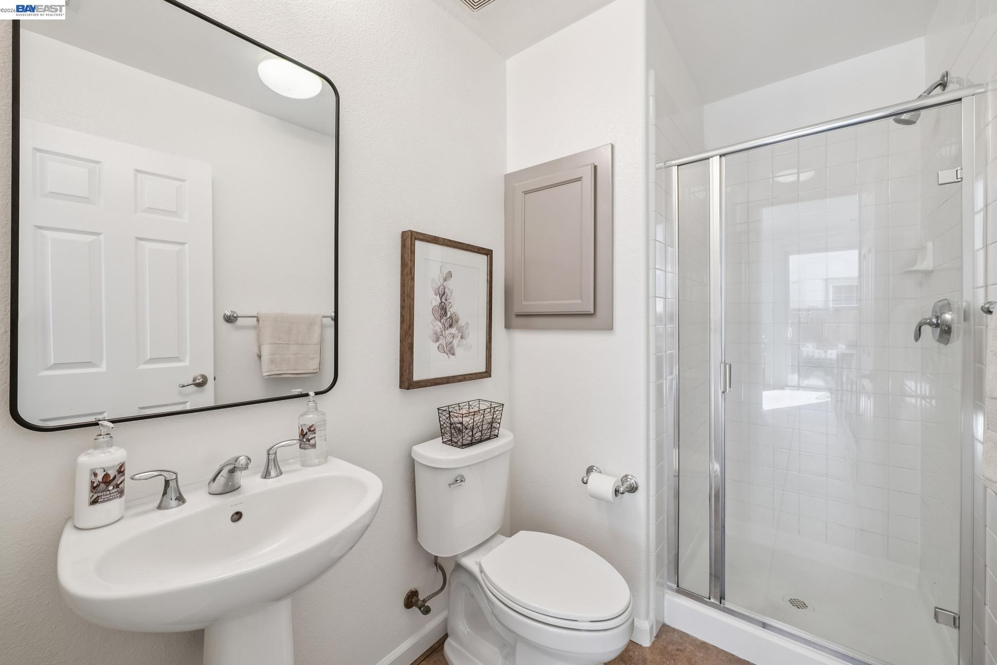 220 Hollister Avenue