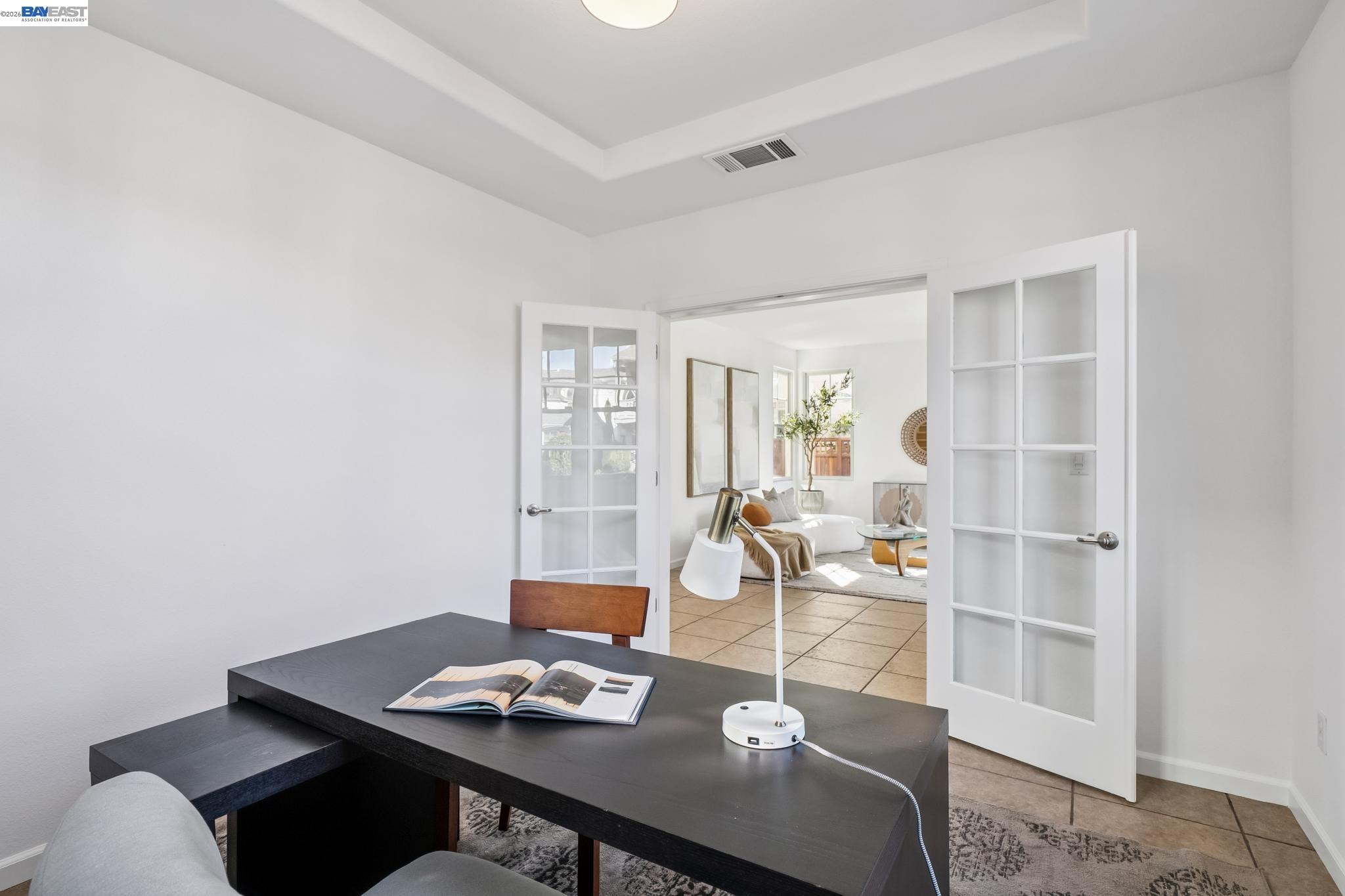 220 Hollister Avenue