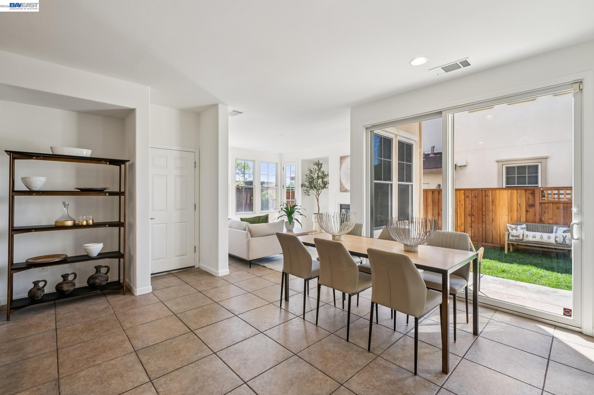 220 Hollister Avenue