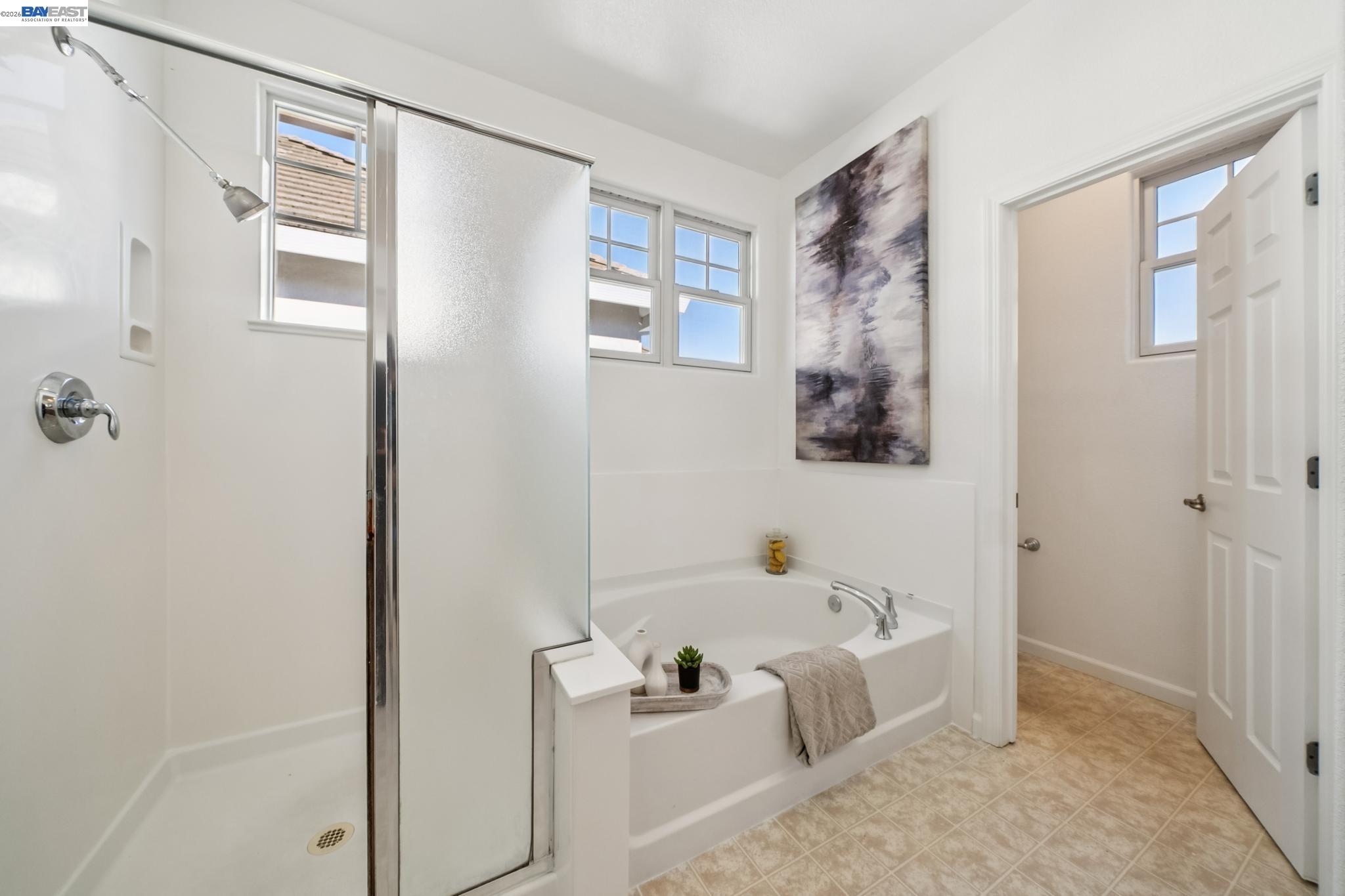 220 Hollister Avenue