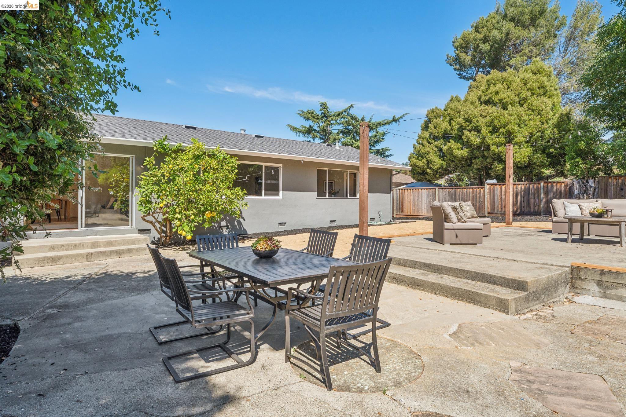 2751 Perlita Ct