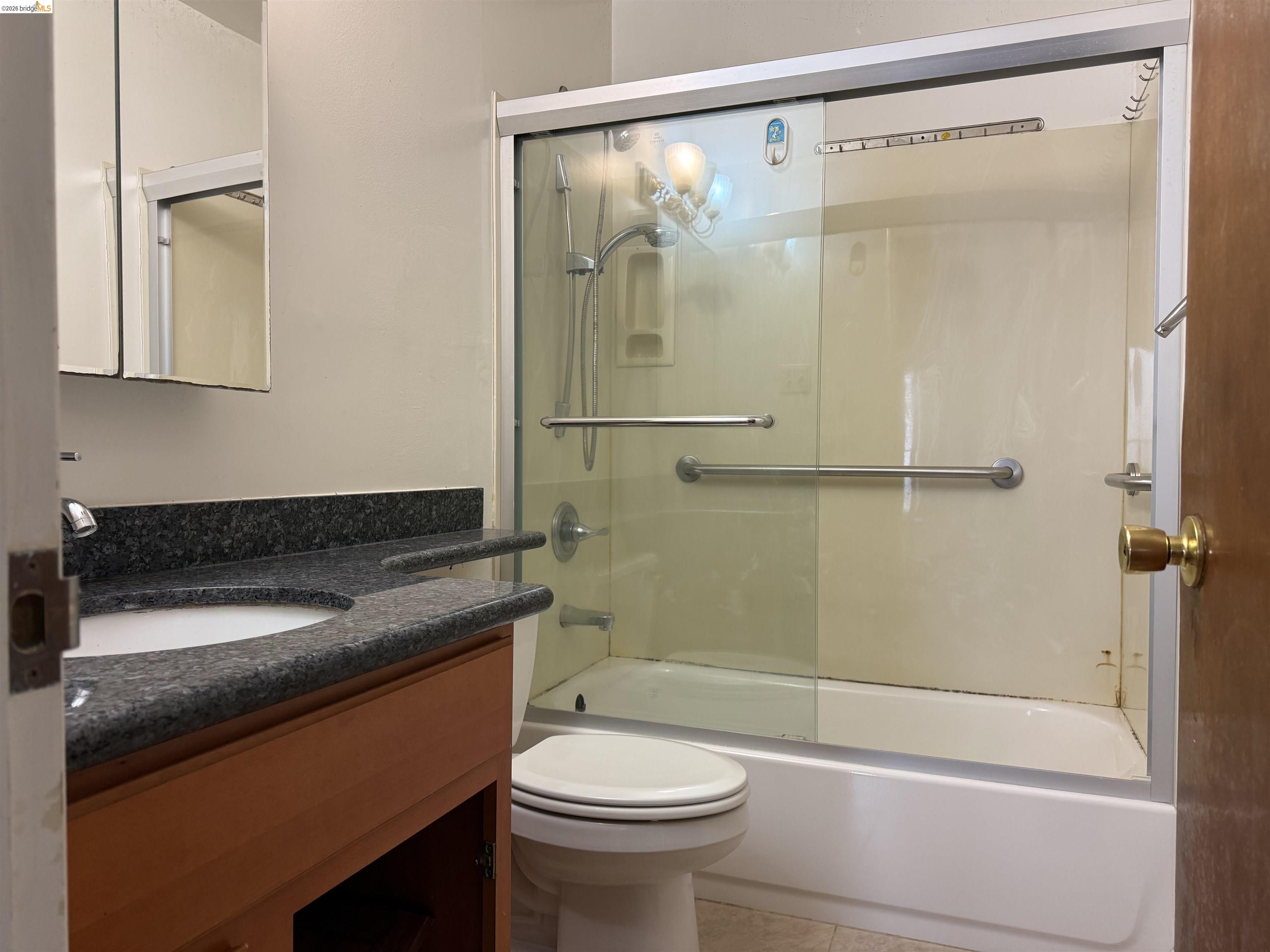 330 8Th St # 3D