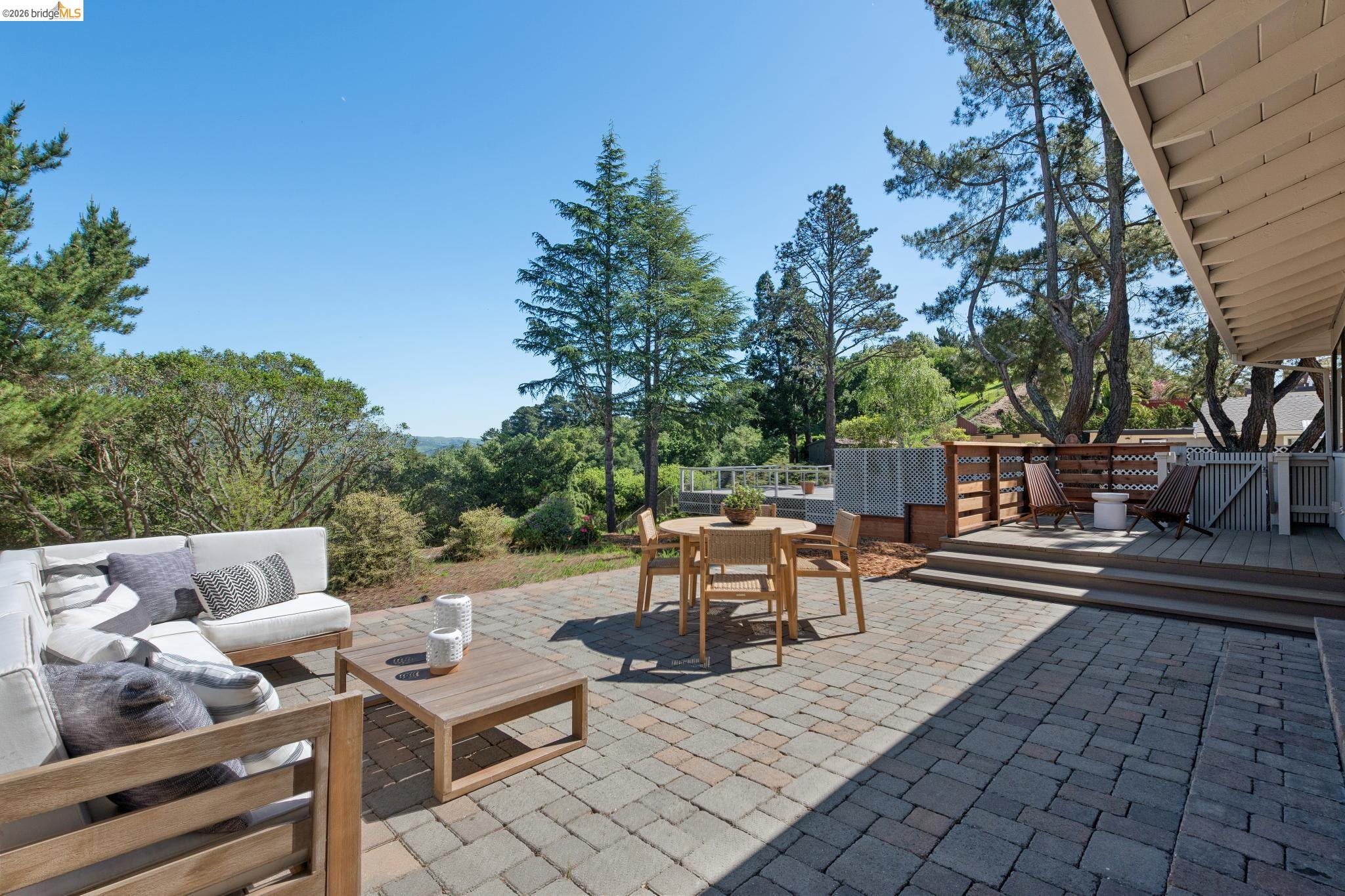 14300 Skyline Blvd