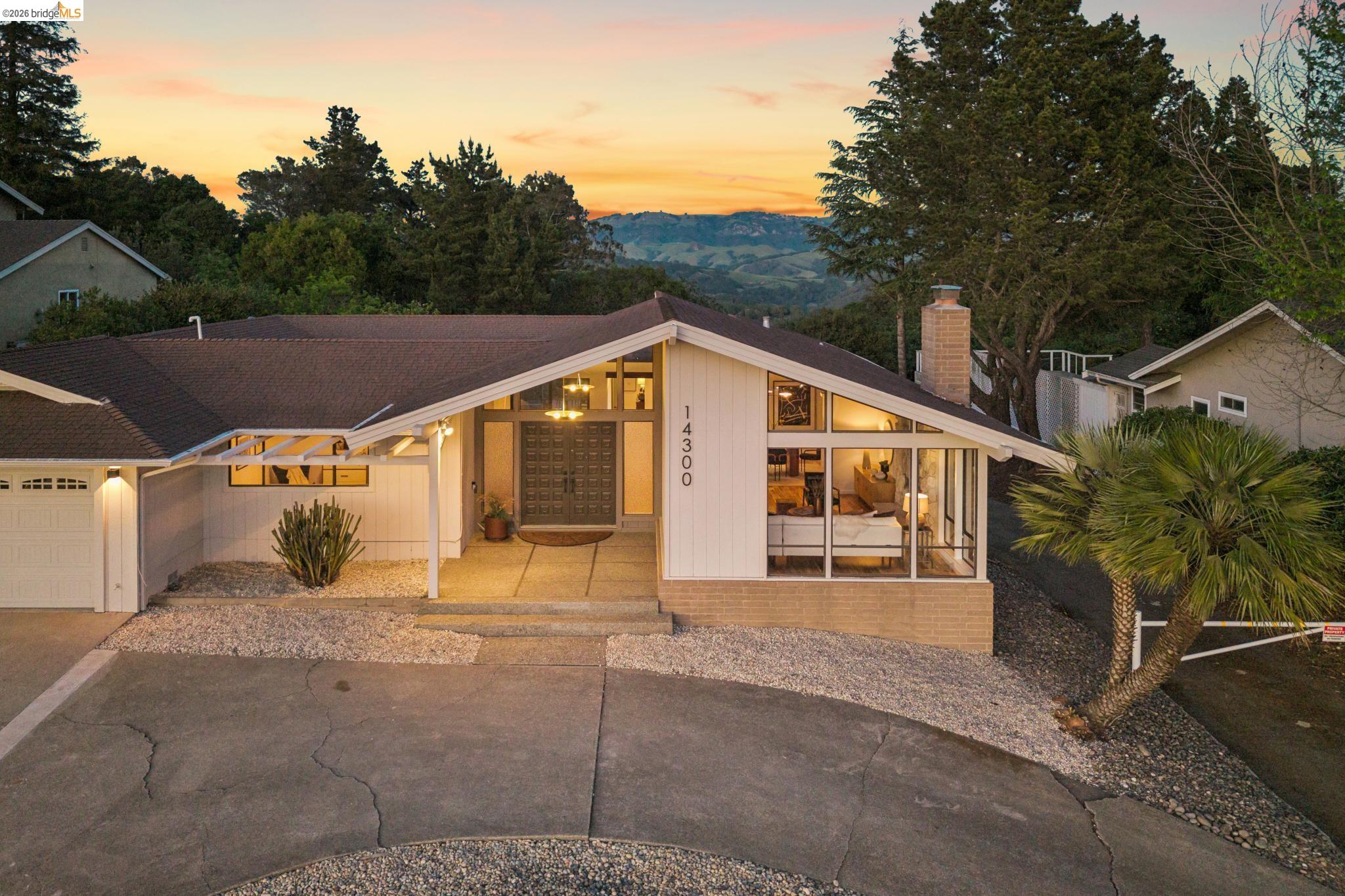 14300 Skyline Blvd