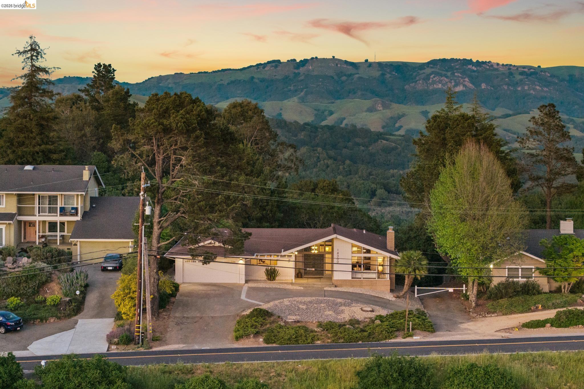 14300 Skyline Blvd