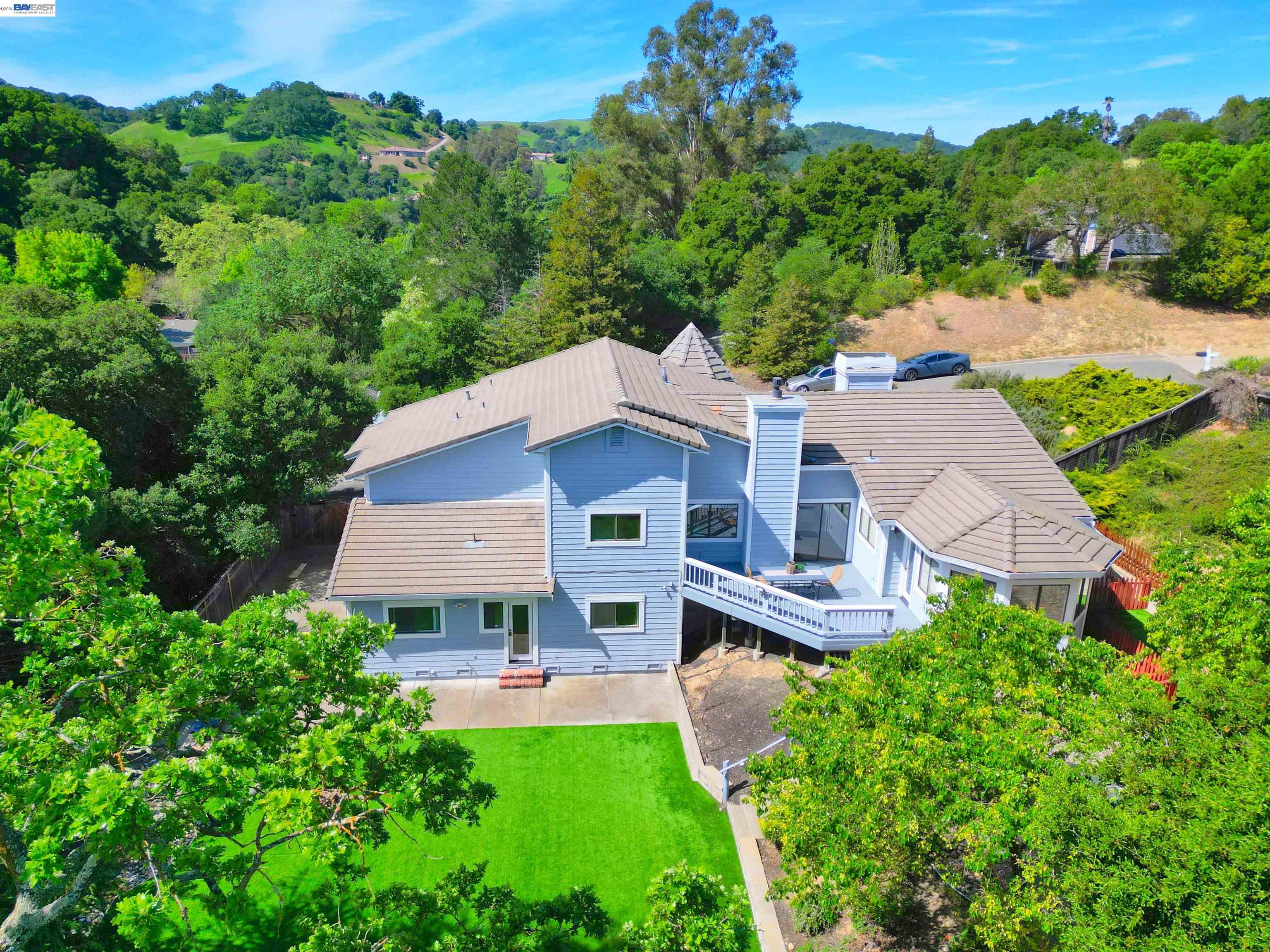16 McNamara Ln