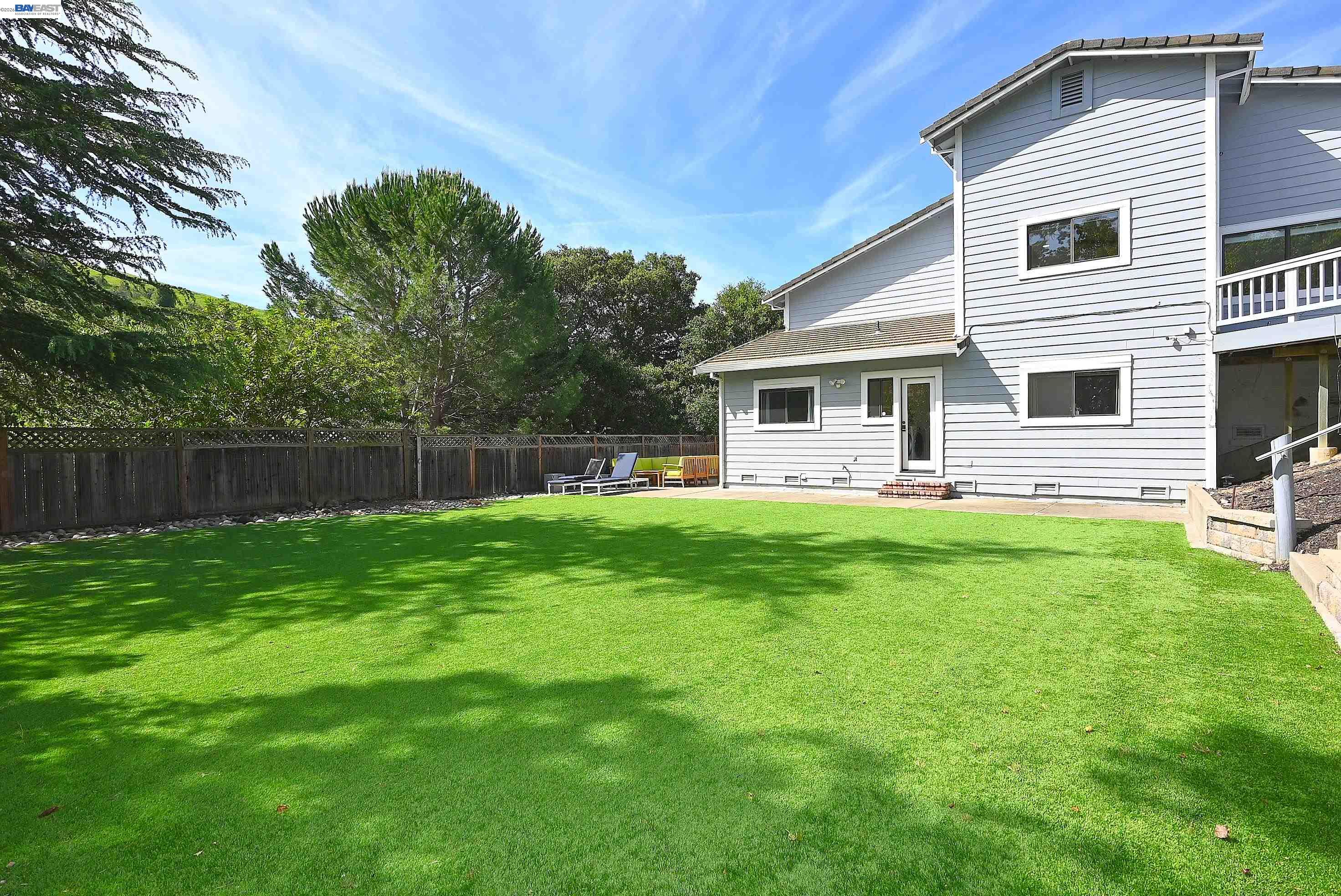 16 McNamara Ln