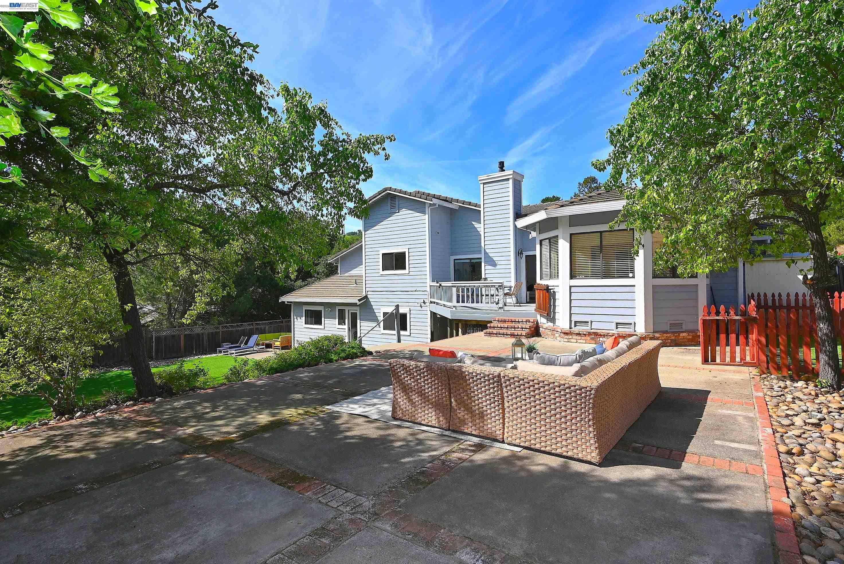 16 McNamara Ln