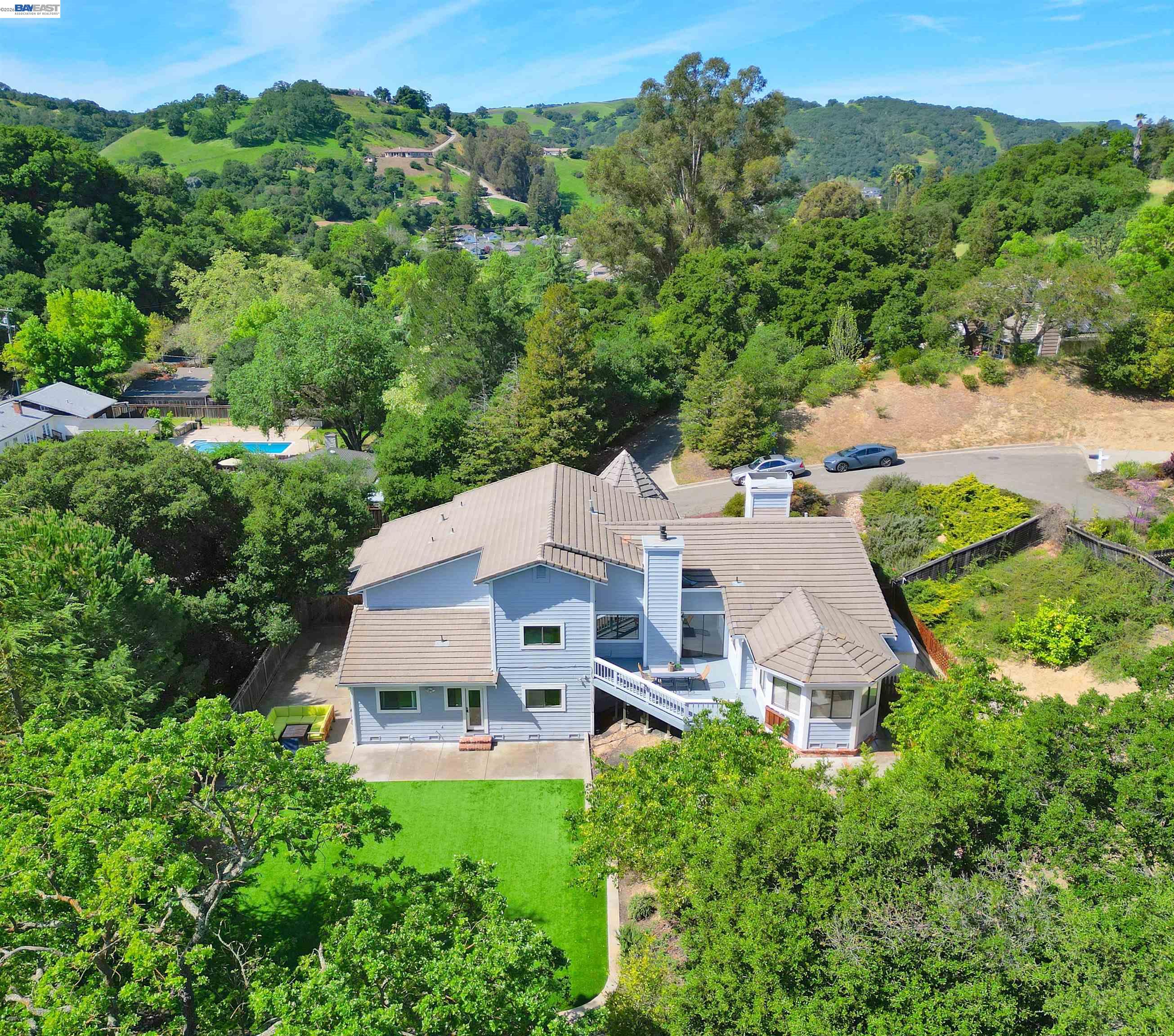 16 McNamara Ln