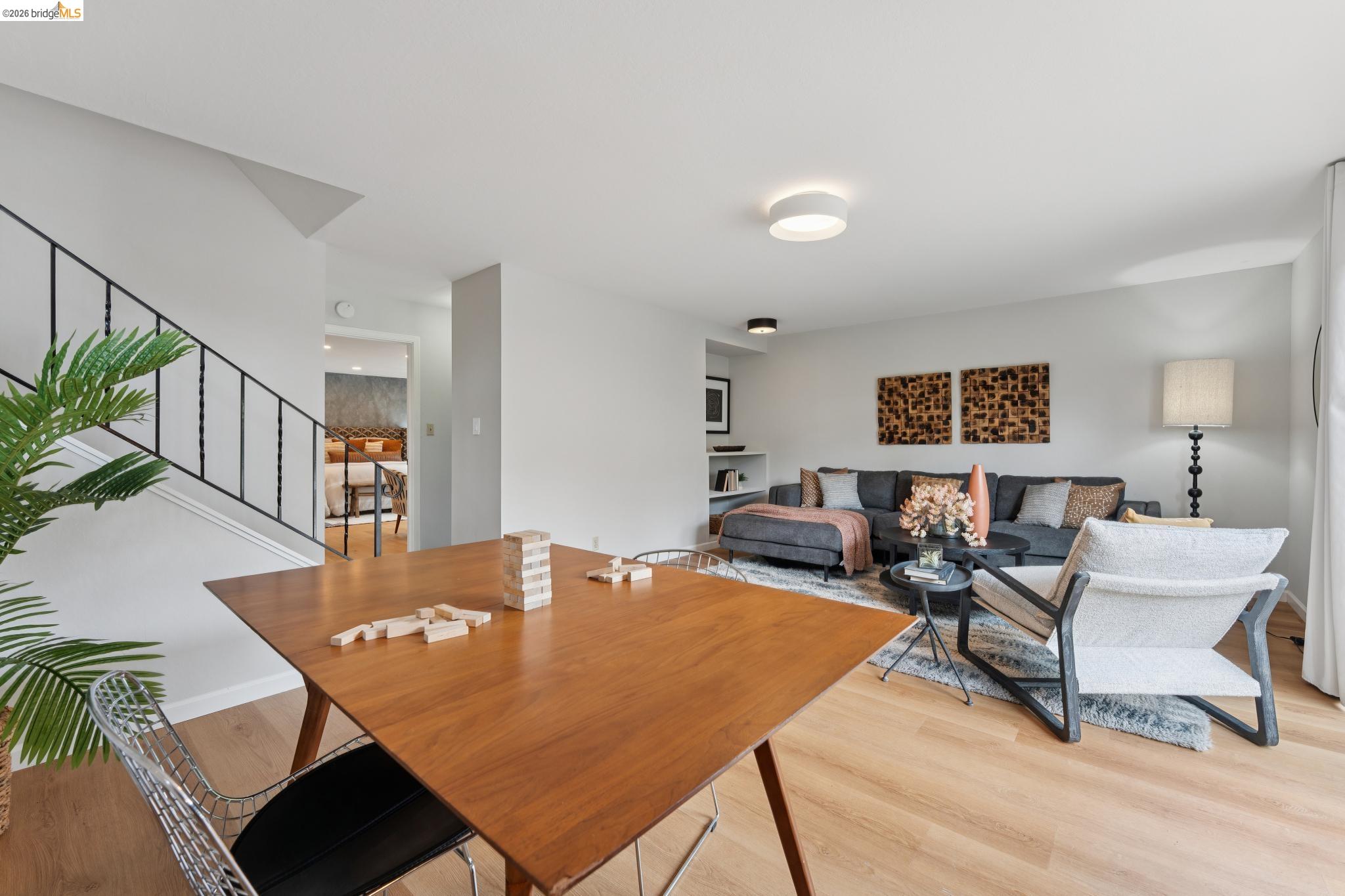 5200 Pinecrest Drive
