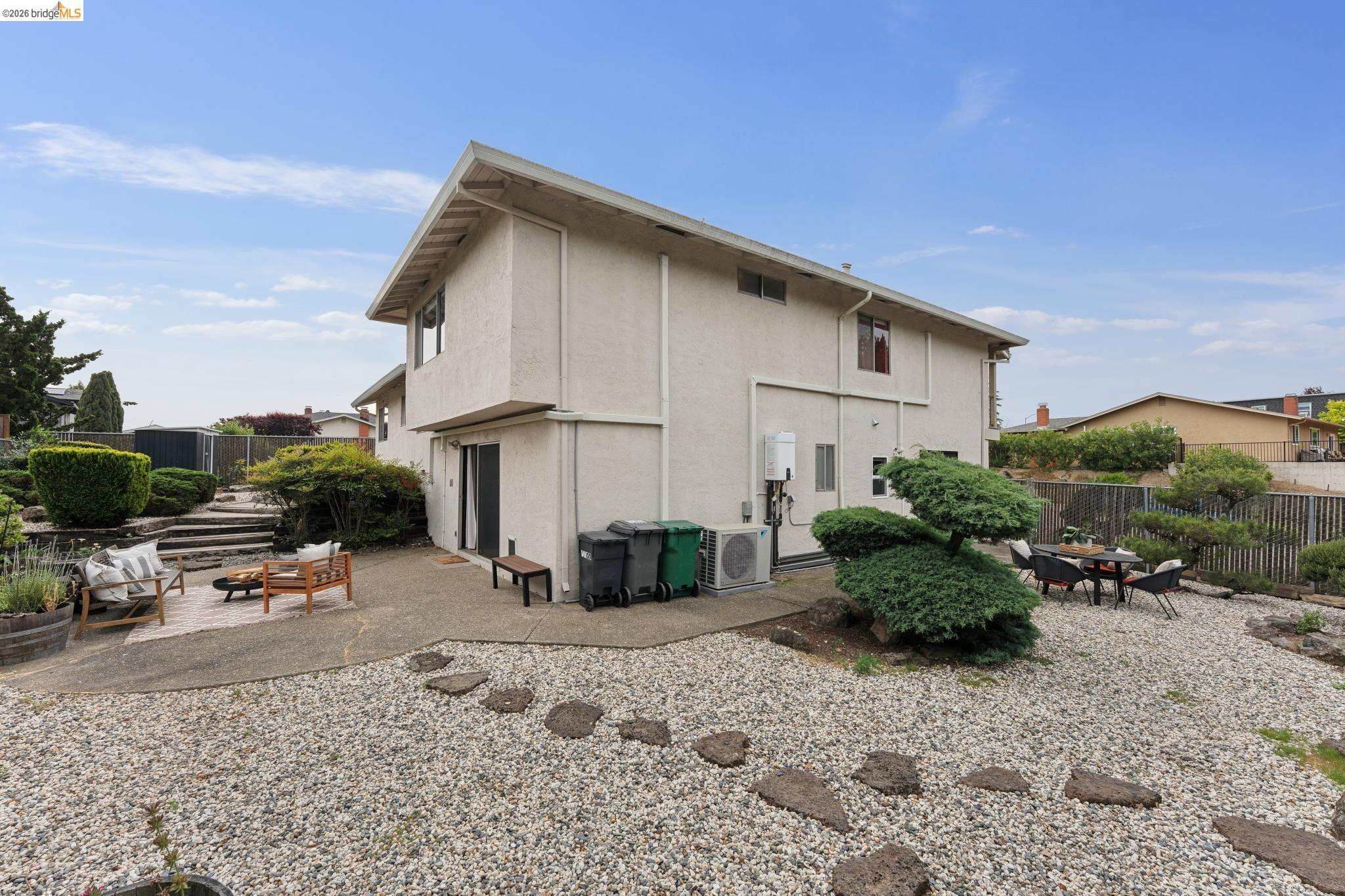 5200 Pinecrest Drive
