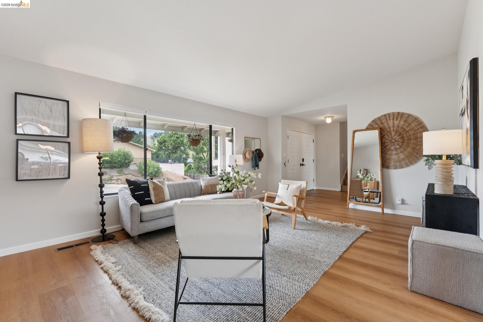 5200 Pinecrest Drive