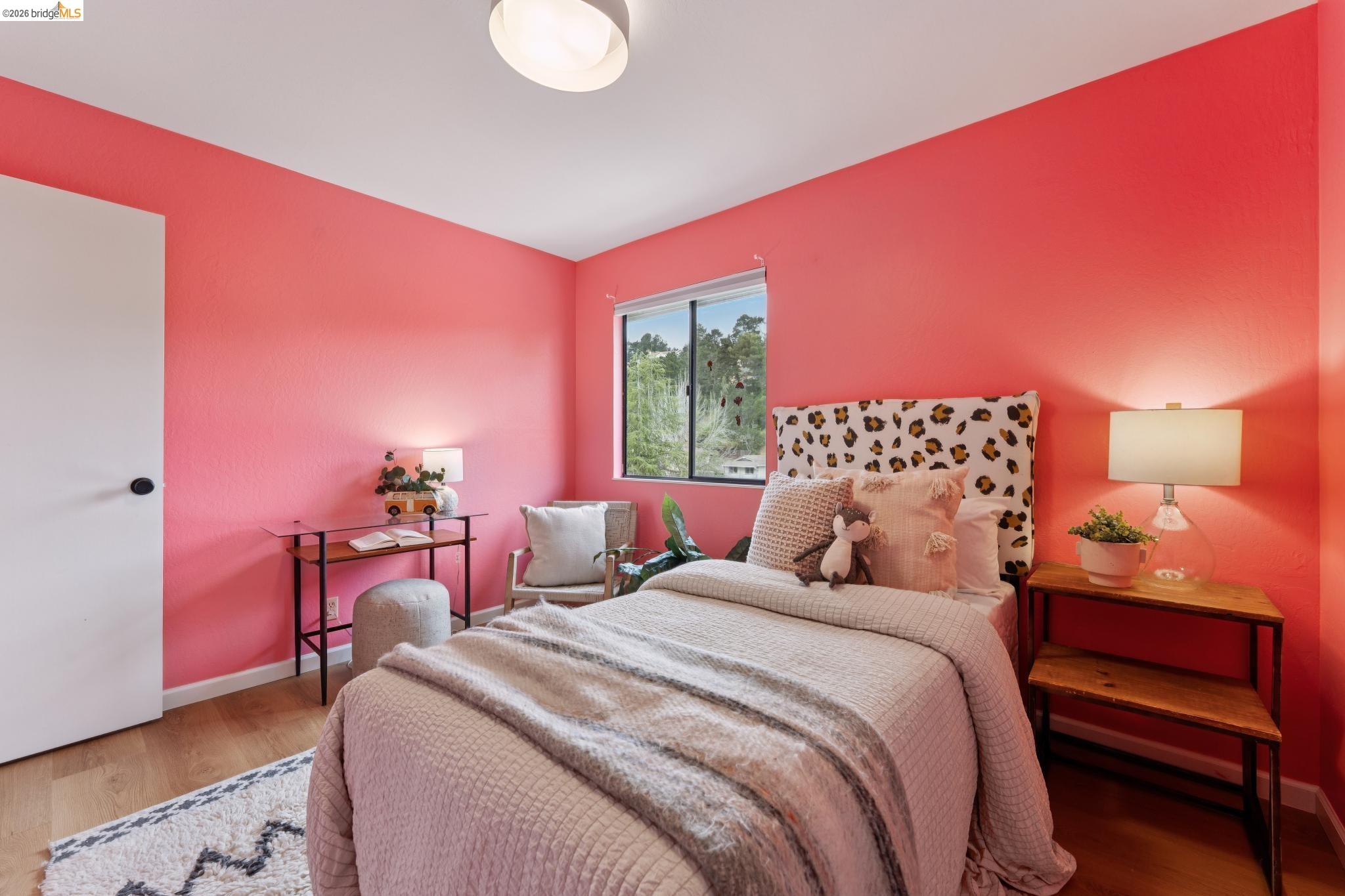 5200 Pinecrest Drive
