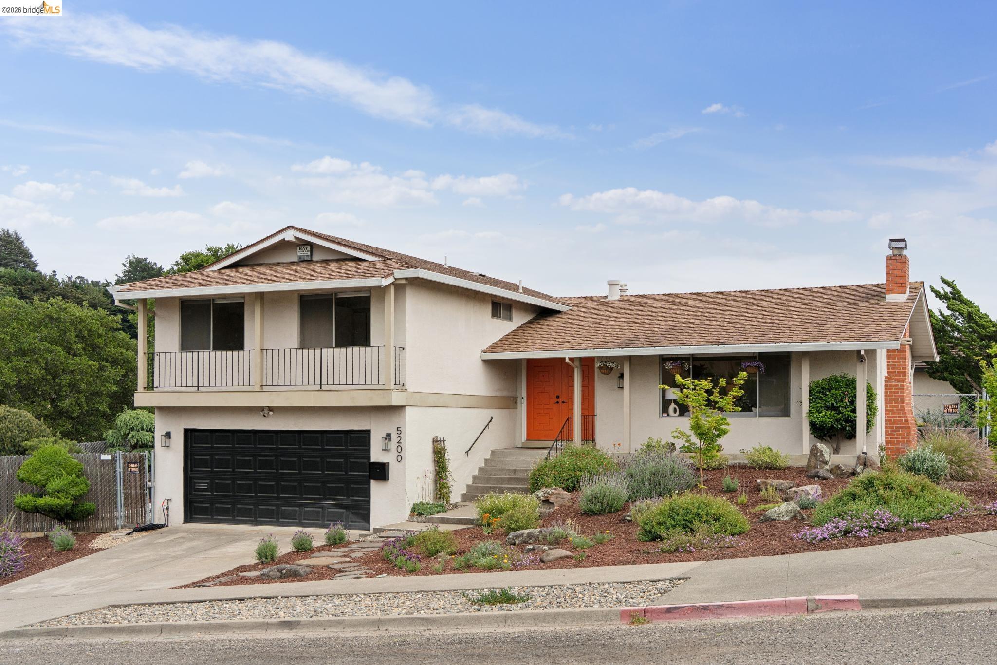 5200 Pinecrest Drive
