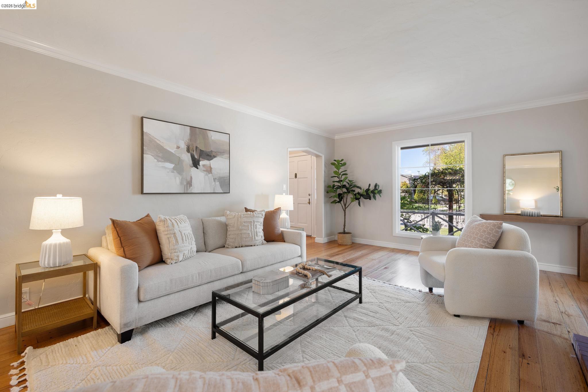 1193 Glen Dr.