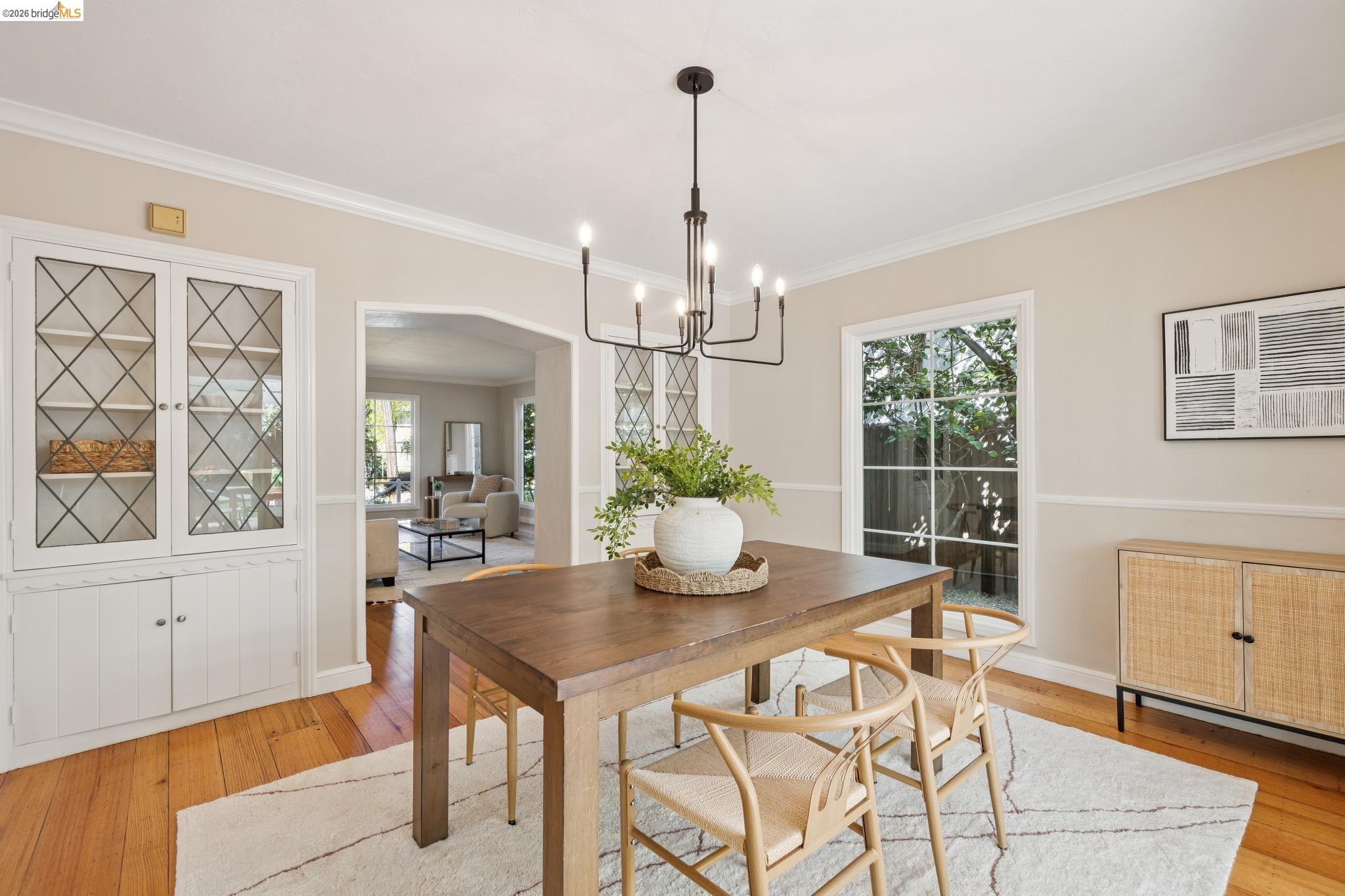 1193 Glen Dr.