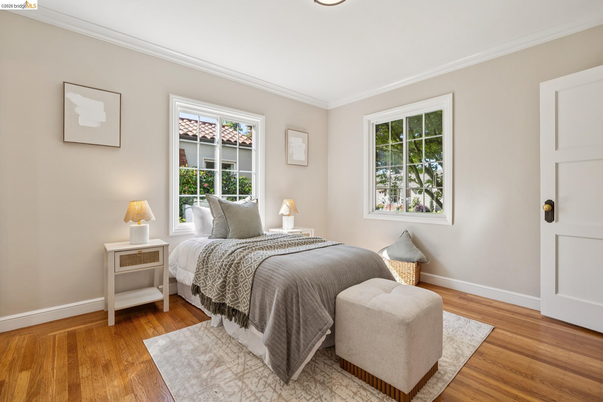 1193 Glen Dr.