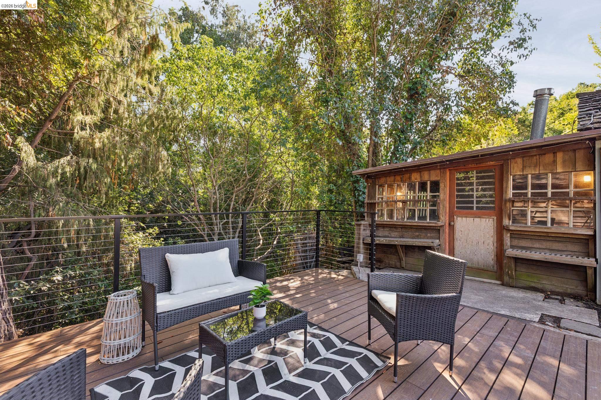1193 Glen Dr.