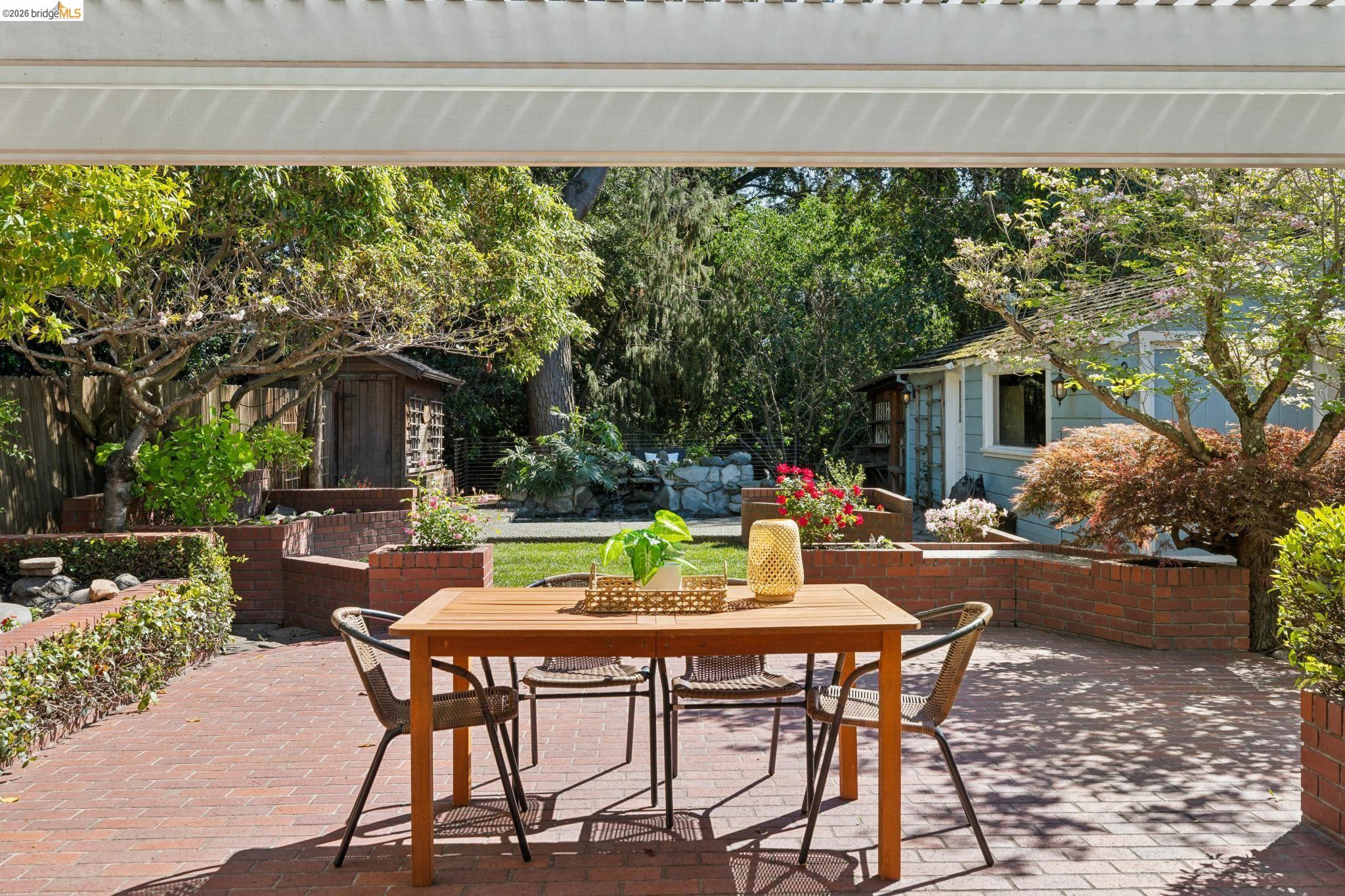 1193 Glen Dr.