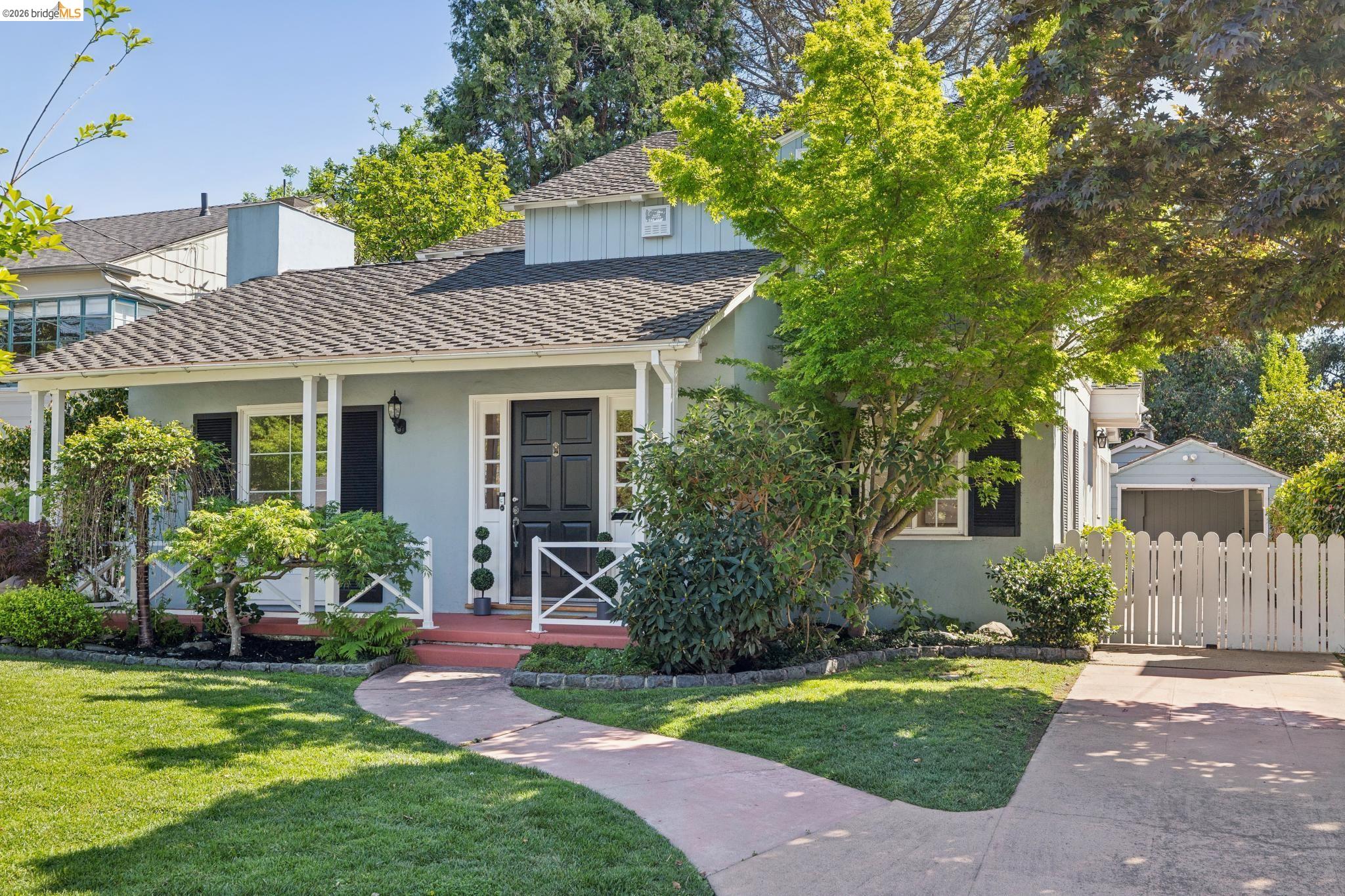 1193 Glen Dr.
