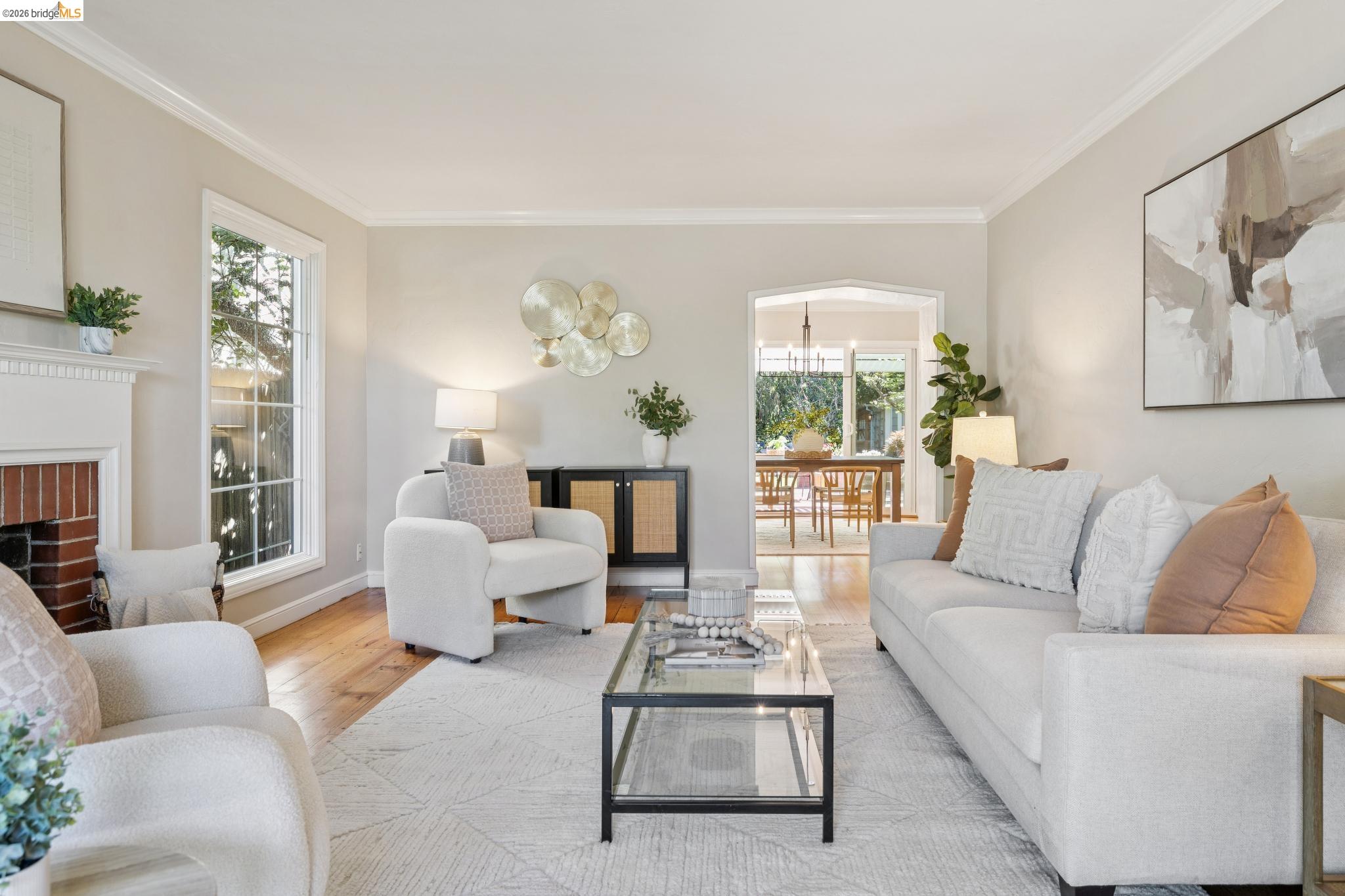1193 Glen Dr.