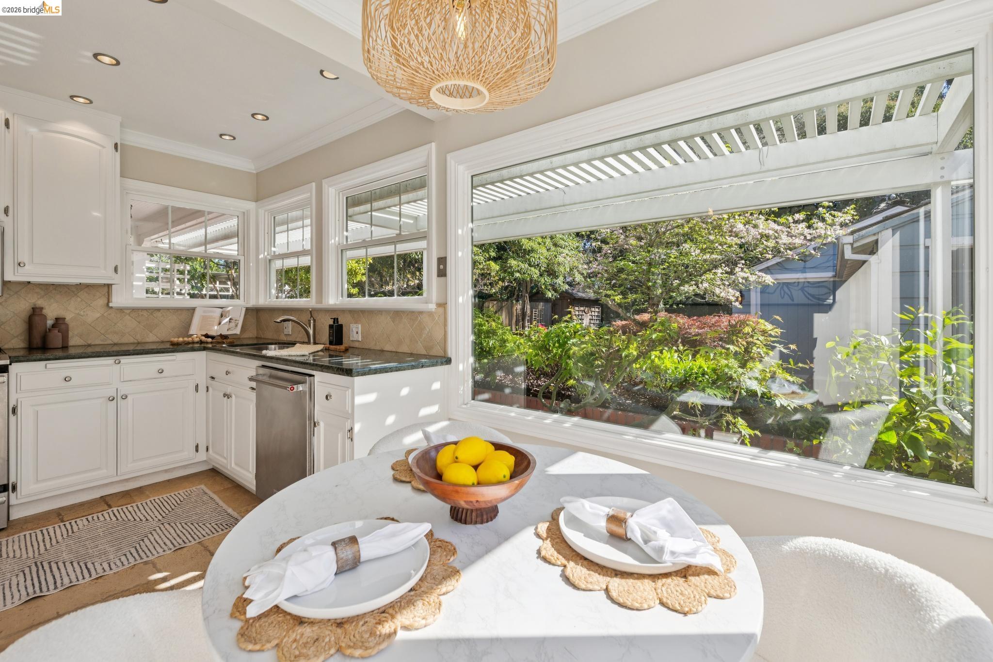 1193 Glen Dr.