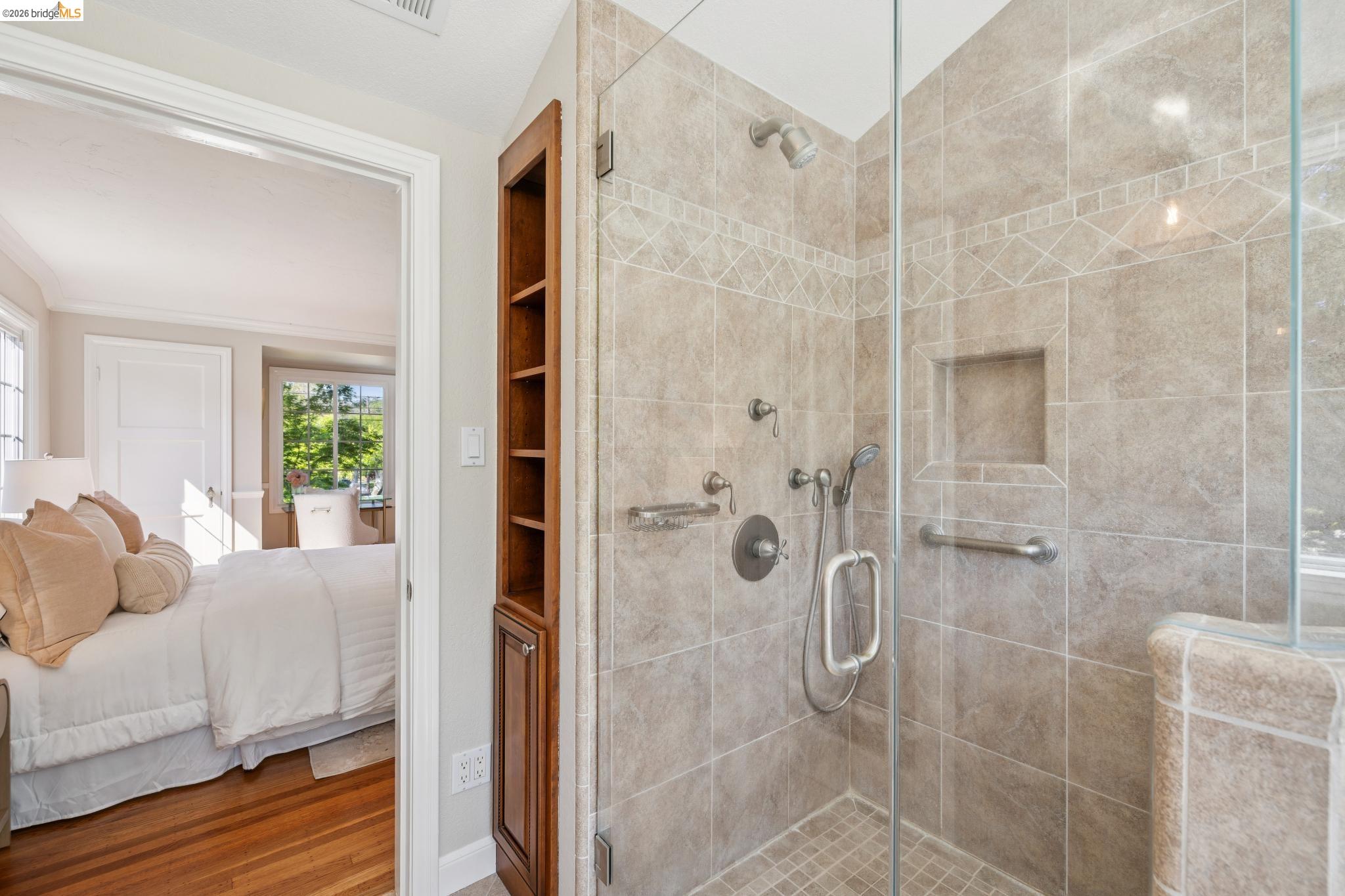 1193 Glen Dr.