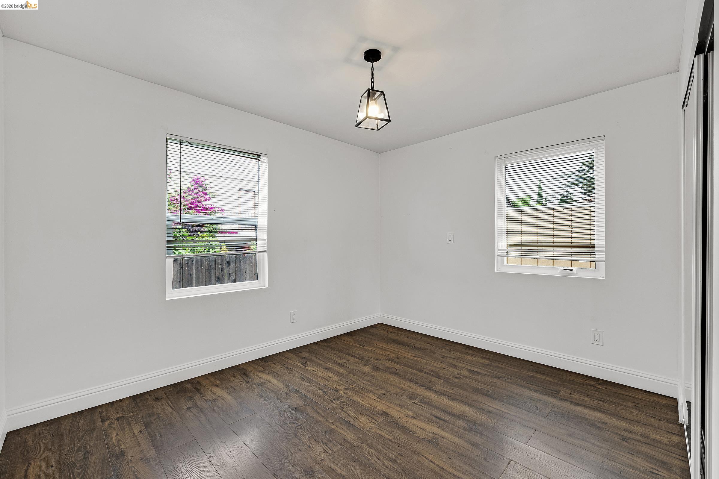 1833 108Th Ave