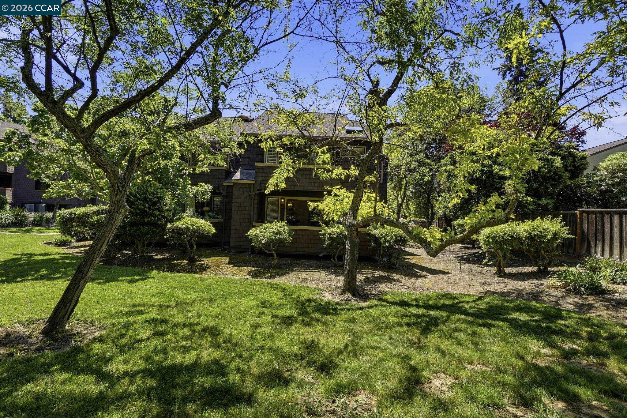 21 Royston Walk