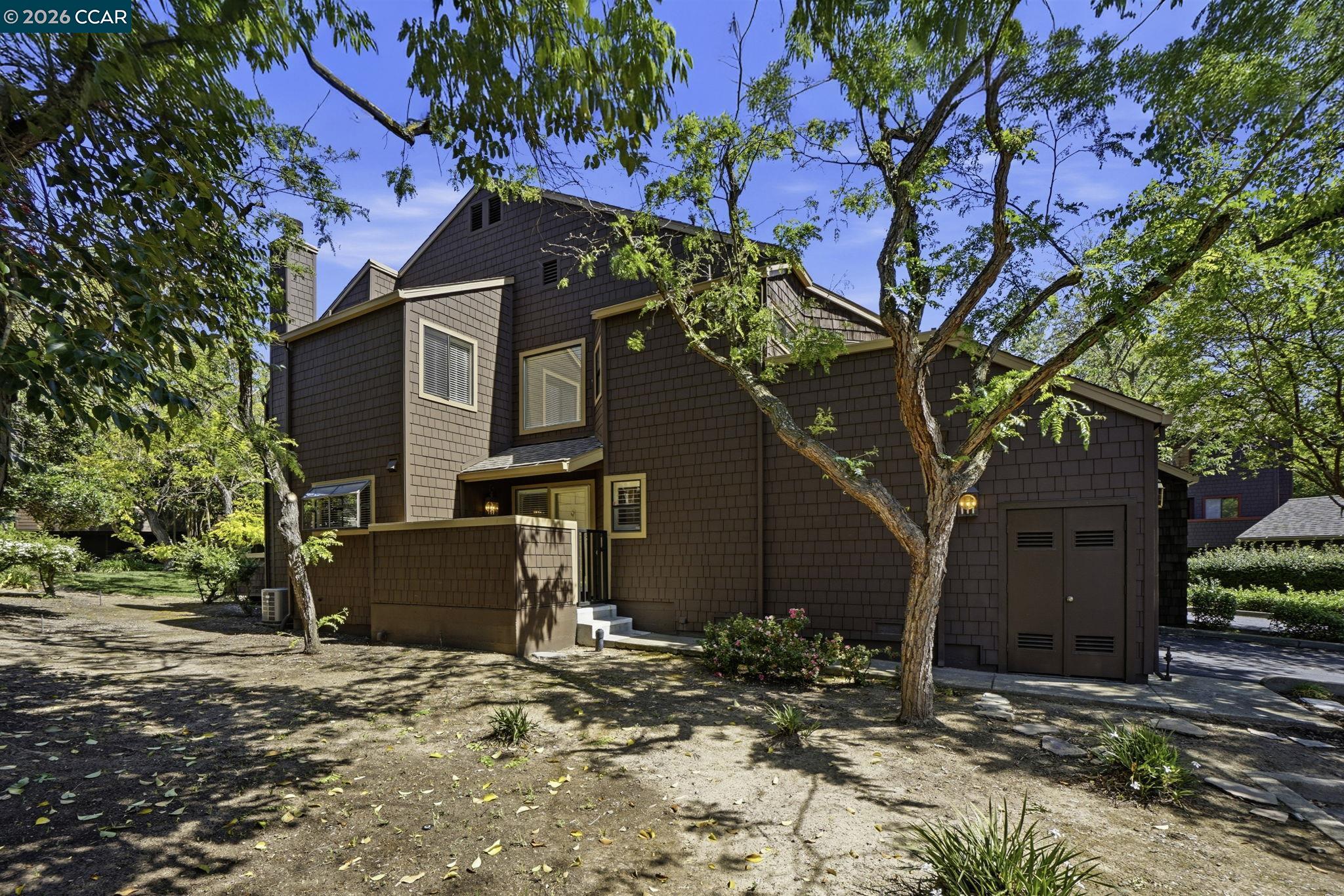 21 Royston Walk
